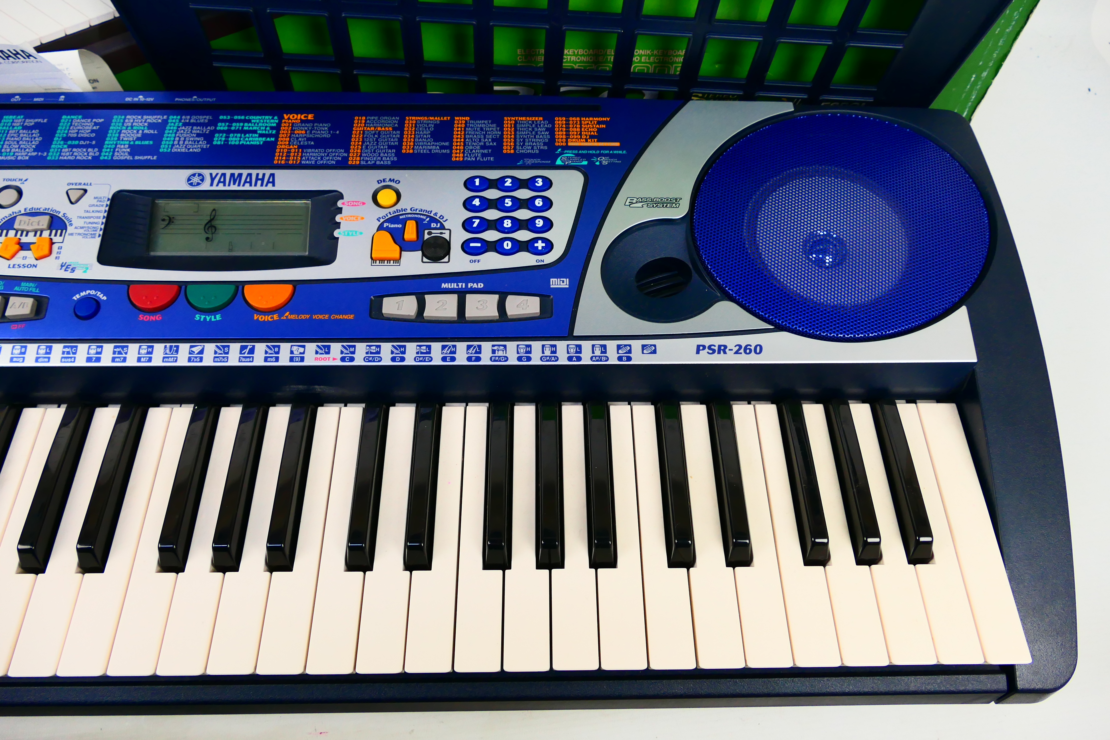 A boxed Yamaha PSR-260 electronic keyboard and stand. - Image 3 of 4