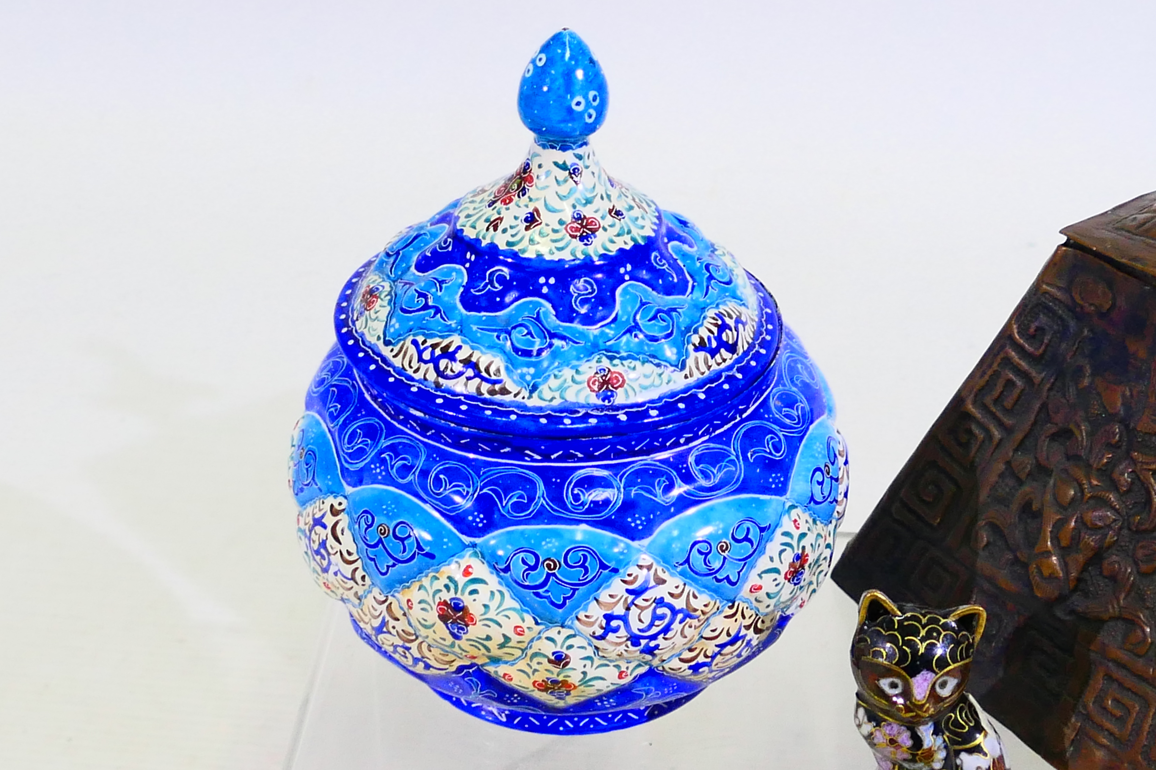 Small group of collectables to include a Persian minakari pot and cover, 14 cm (h), - Image 3 of 16