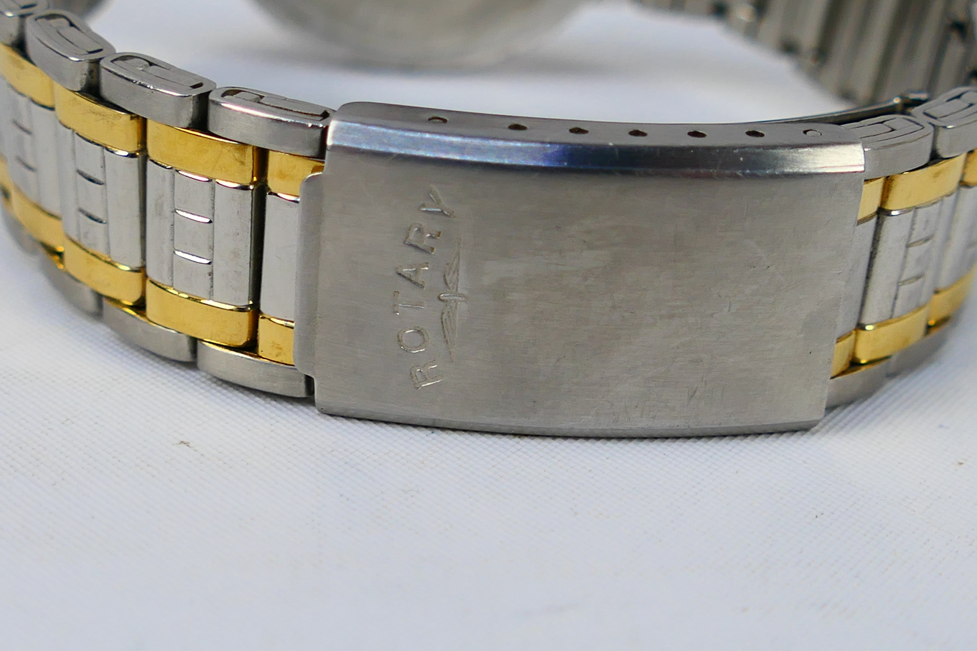 Rotary - Two matching wrist watches, lady's and gentleman's, on stainless steel bracelets. - Image 3 of 10