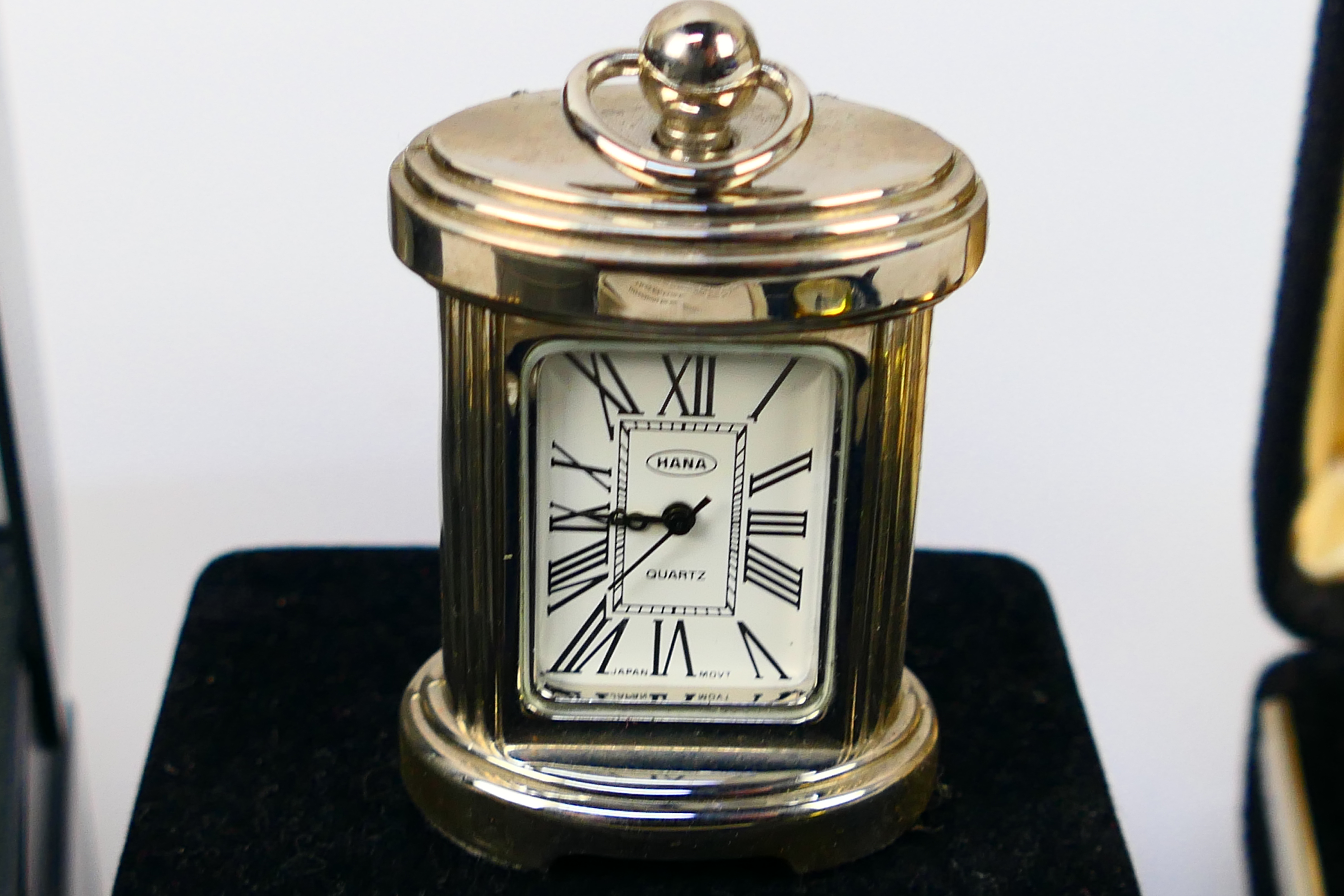 A collection of wrist watches and travel / miniature clocks. - Image 3 of 6