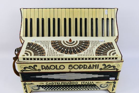 A vintage piano accordion marked Paolo Soprani Castelfidario Italia, 41 key and 120 basses, - Image 3 of 6