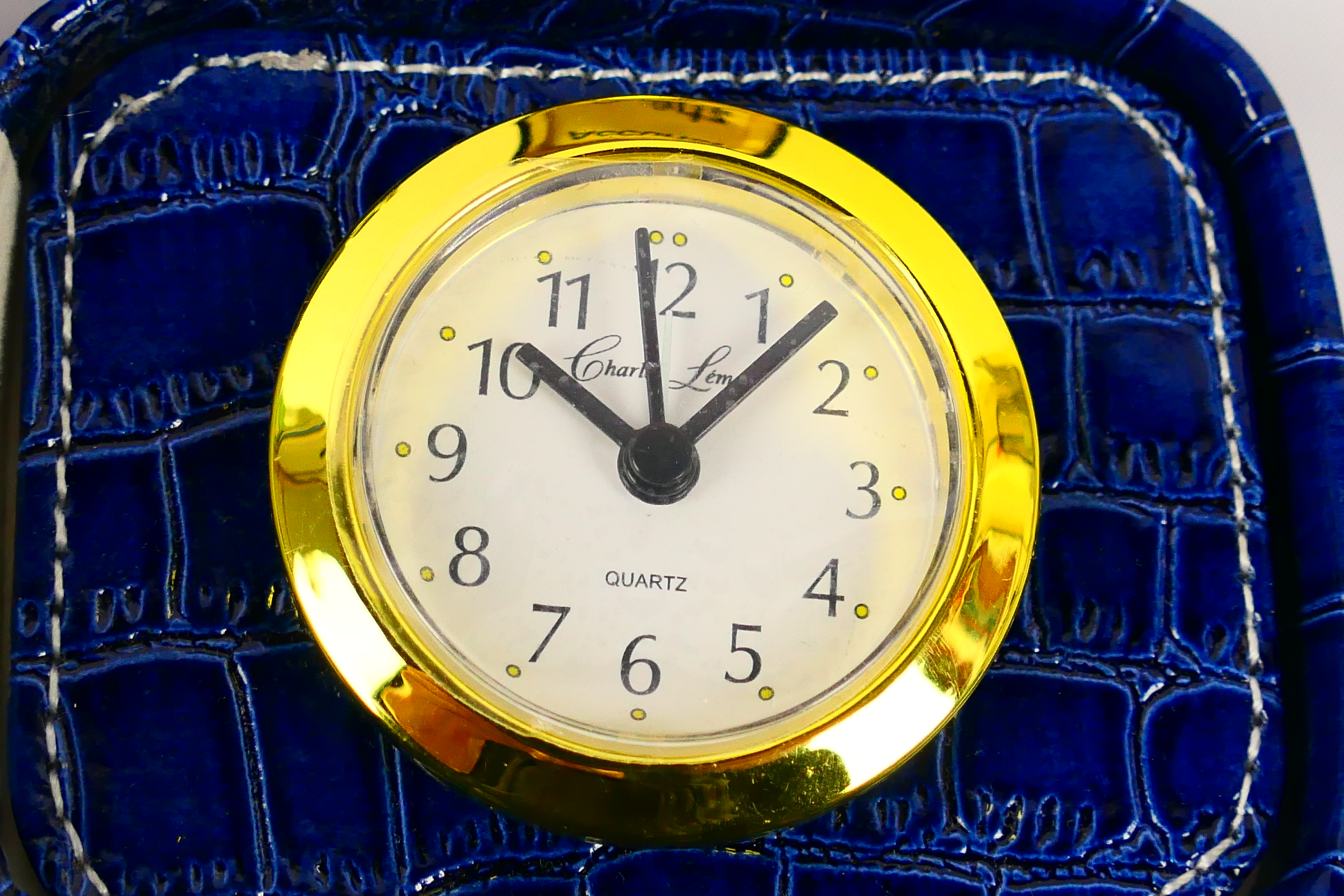 A collection of wrist watches and travel / miniature clocks. - Image 6 of 6