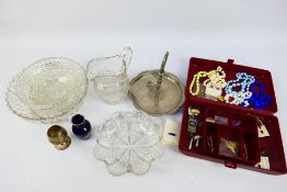 A mixed lot to include costume jewellery, glassware, plated ware, and similar.