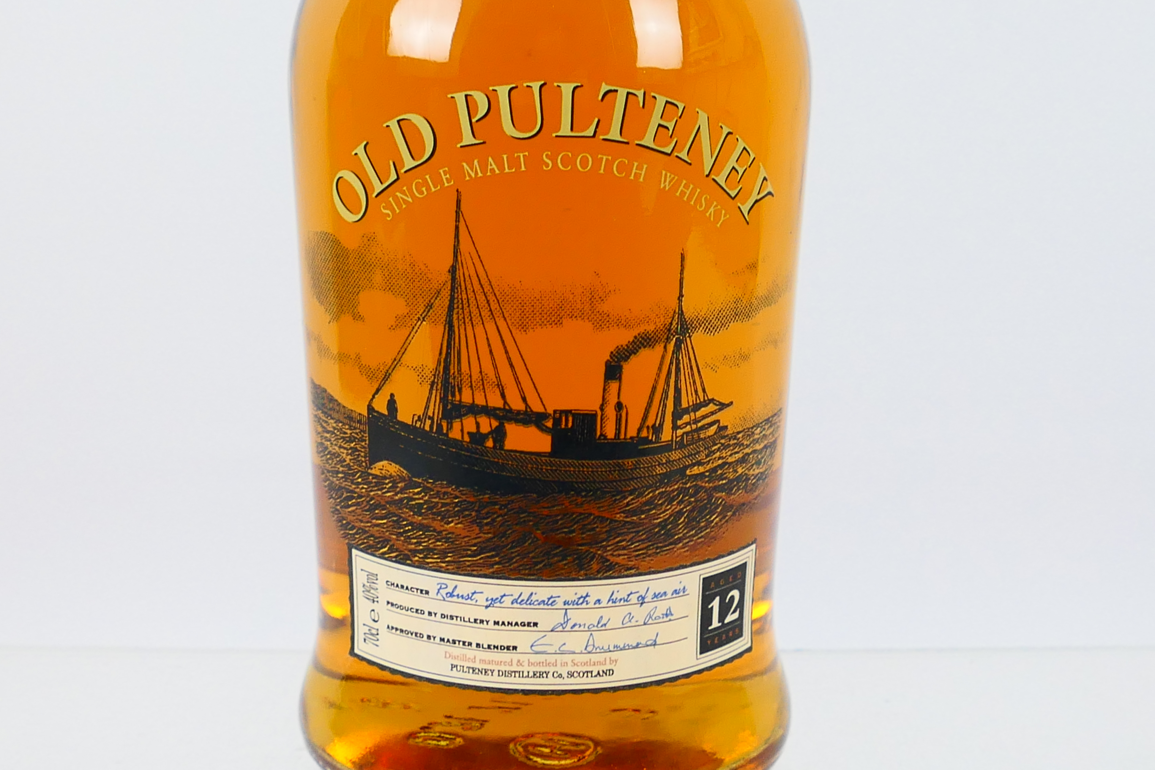 A 70cl bottle of Old Pulteney 12 Year Old single malt whisky, 40% abv. - Image 2 of 6