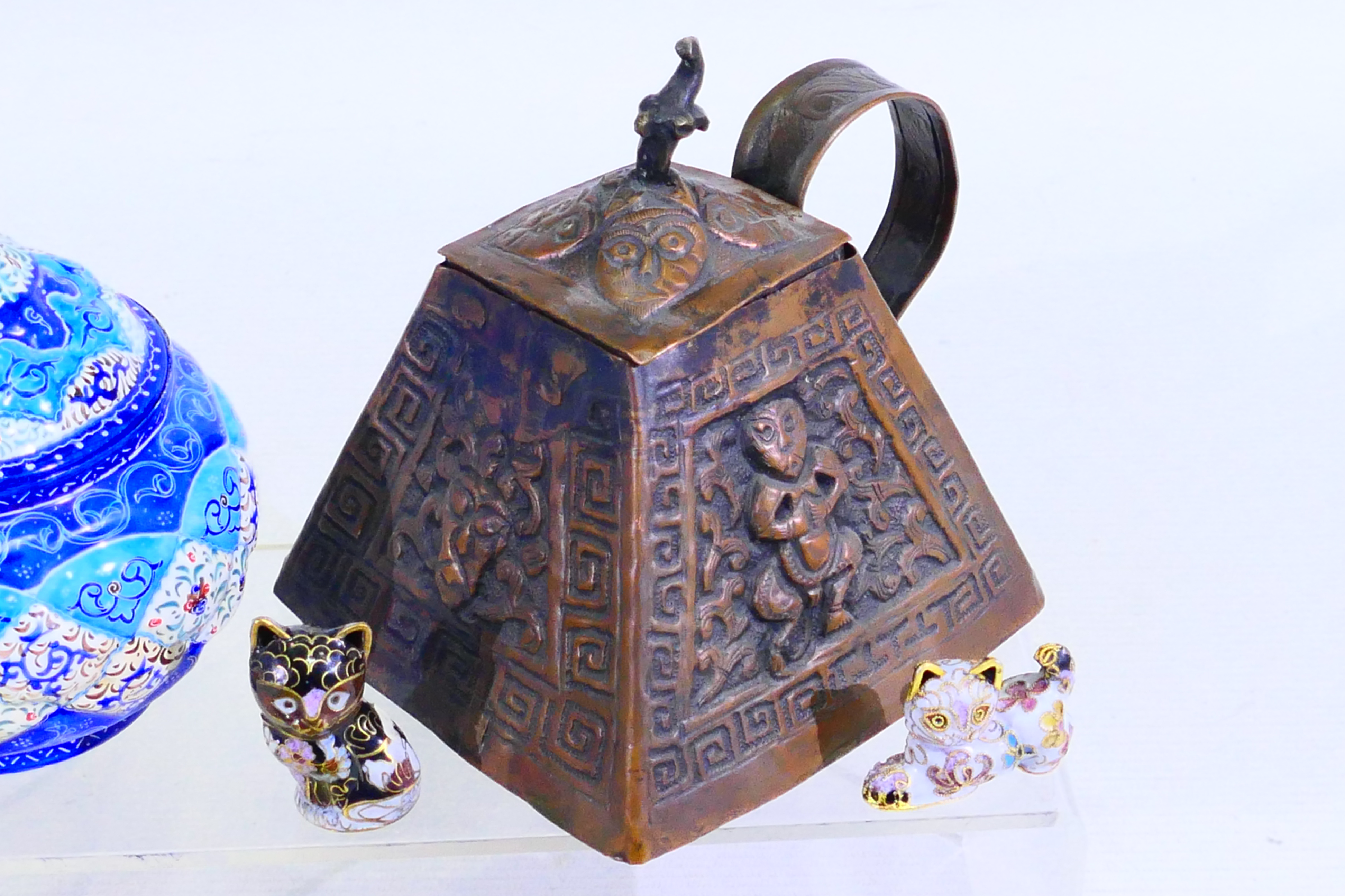 Small group of collectables to include a Persian minakari pot and cover, 14 cm (h), - Image 4 of 16