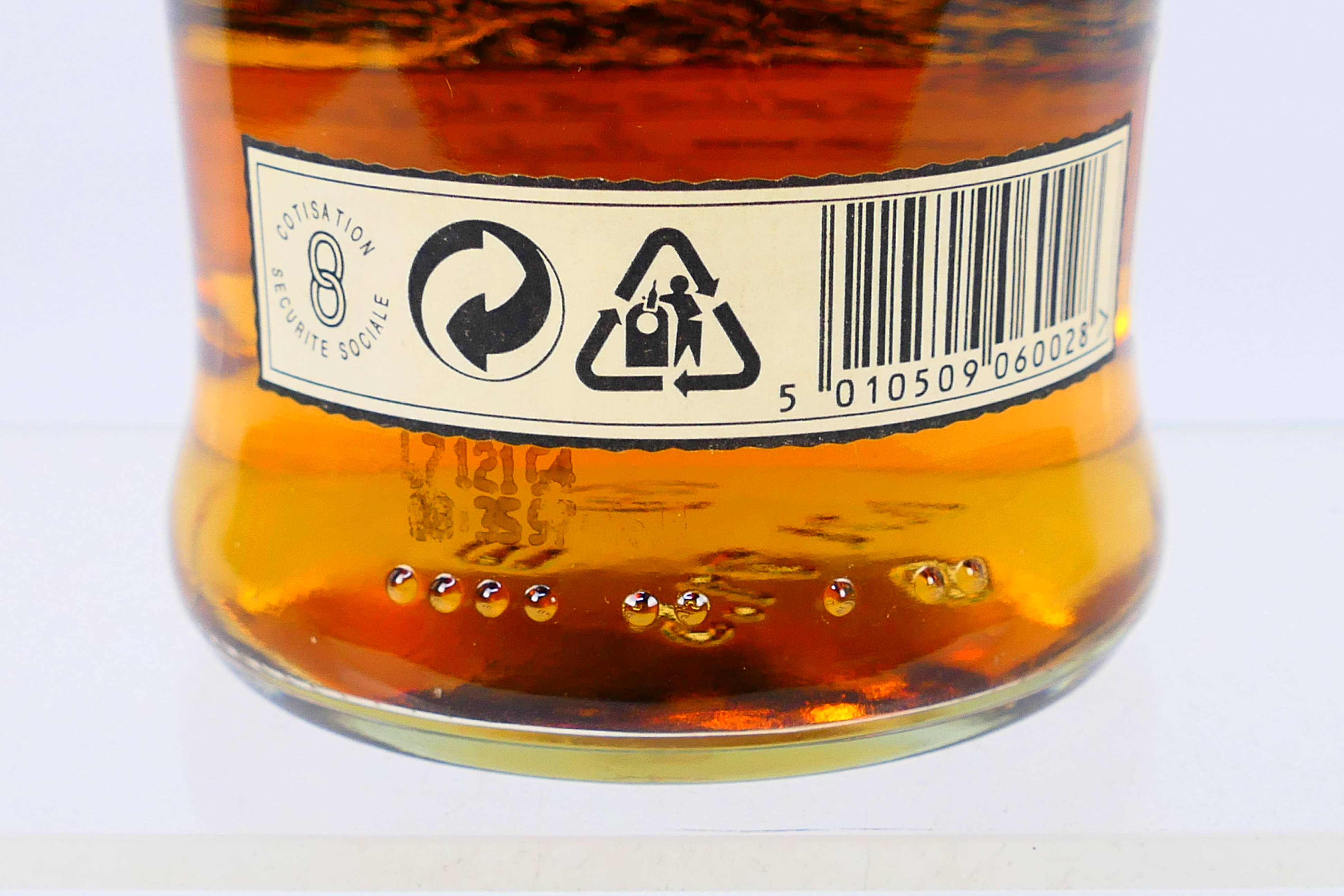 A 70cl bottle of Old Pulteney 12 Year Old single malt whisky, 40% abv. - Image 5 of 6