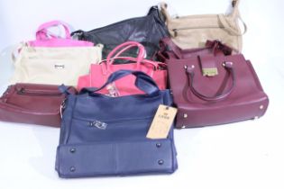 3 x handbags and shoulder bags. Lot includes a leather beige shoulder bag.