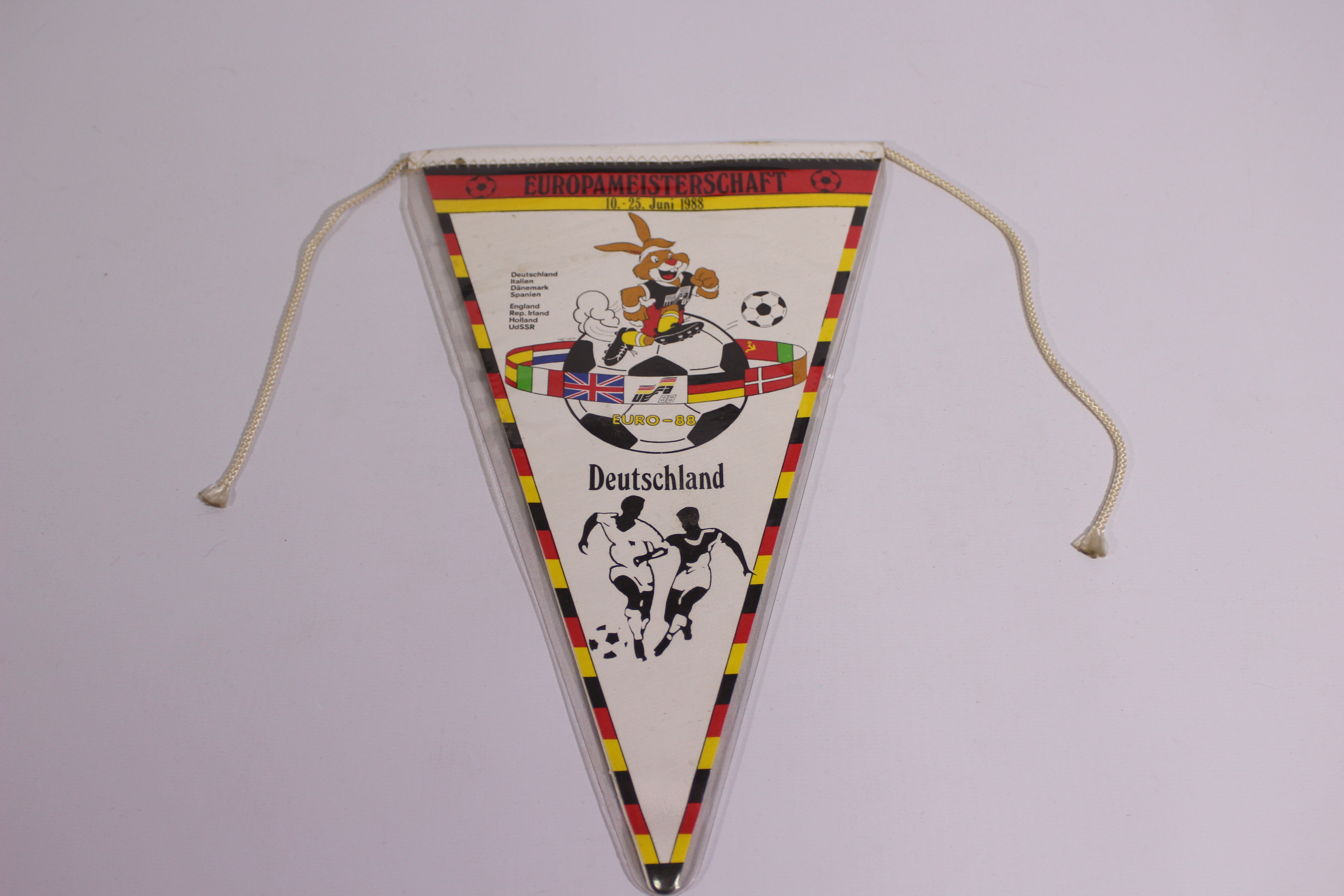 Football Pennant, Hard to find football