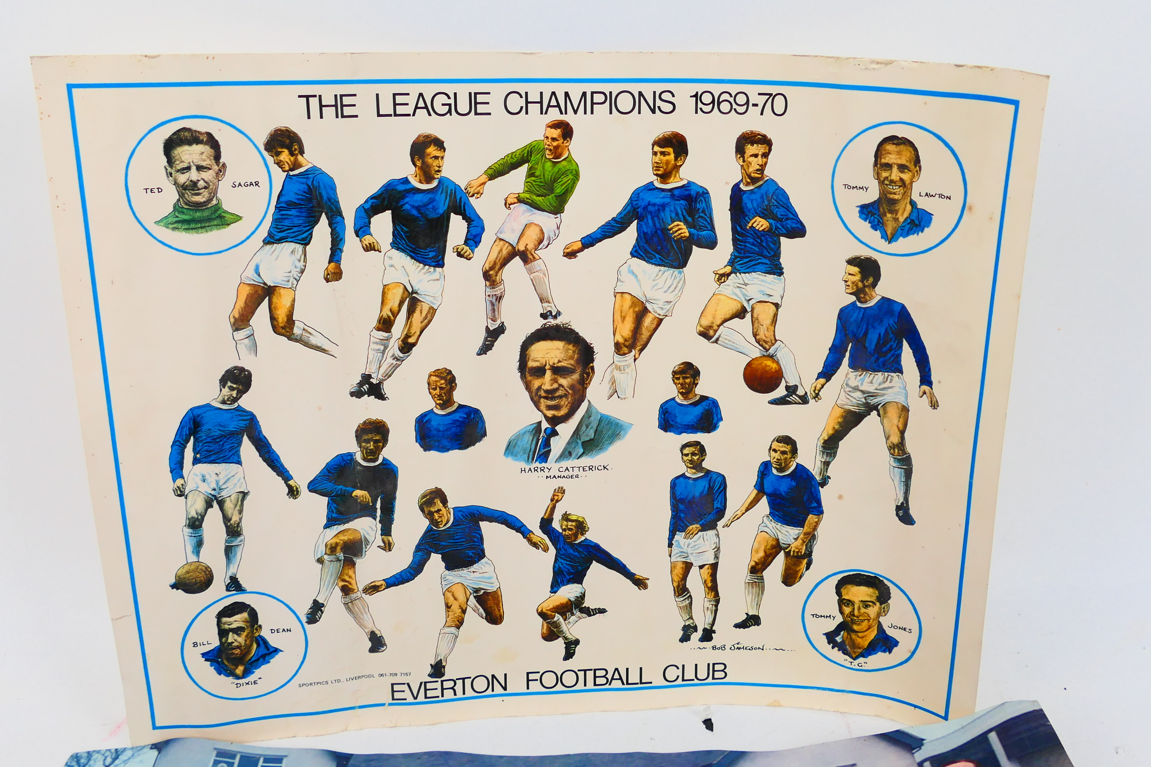 Everton FC Football Items, Contains larg - Image 2 of 4
