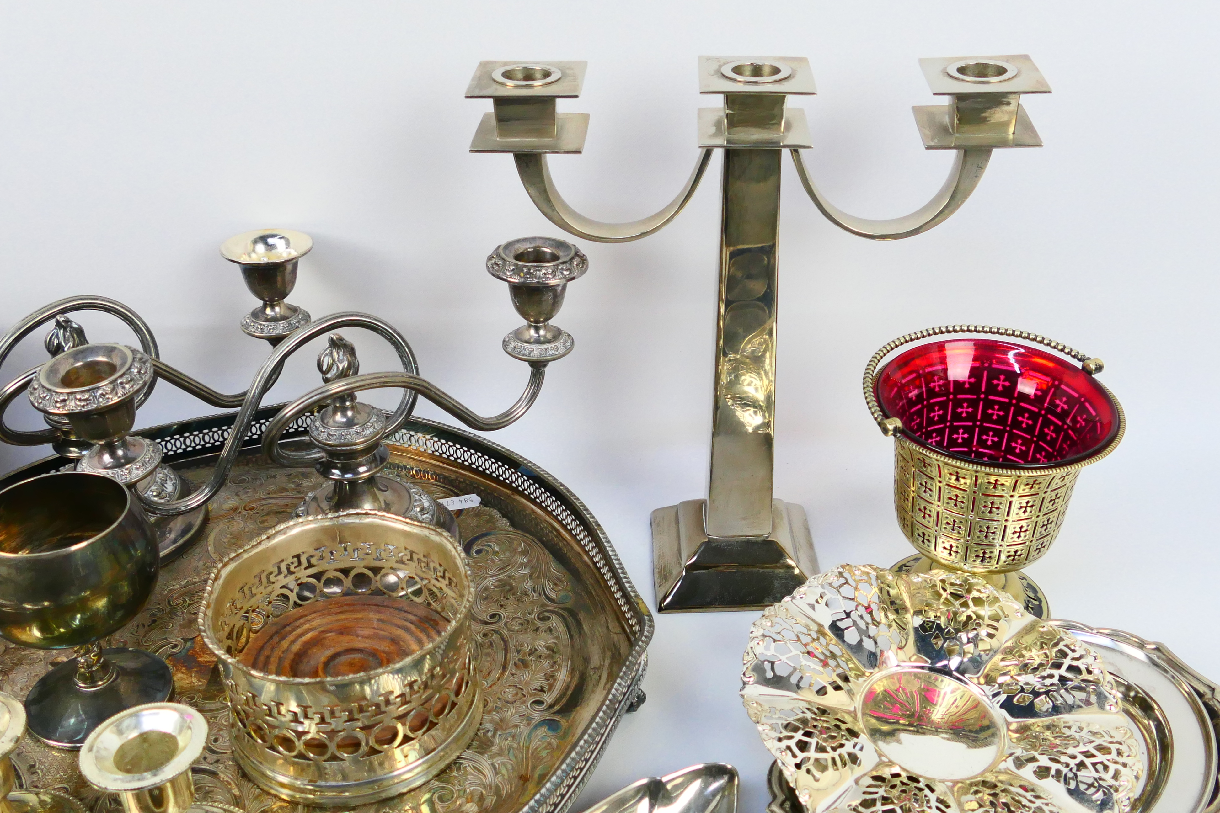 A collection of various plated wares. [W - Image 4 of 6