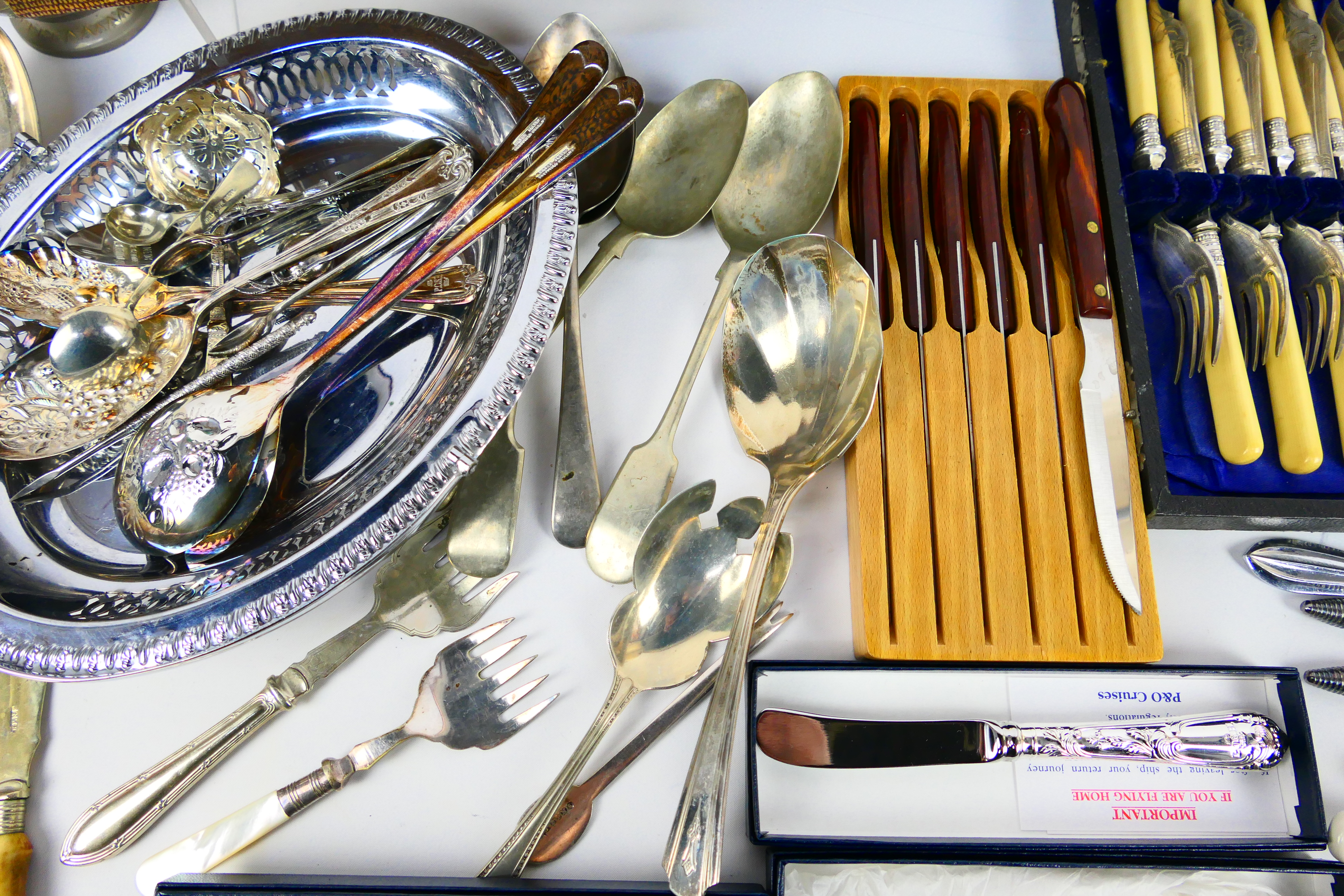 A collection of various plated flatware, part cased, - Image 3 of 8