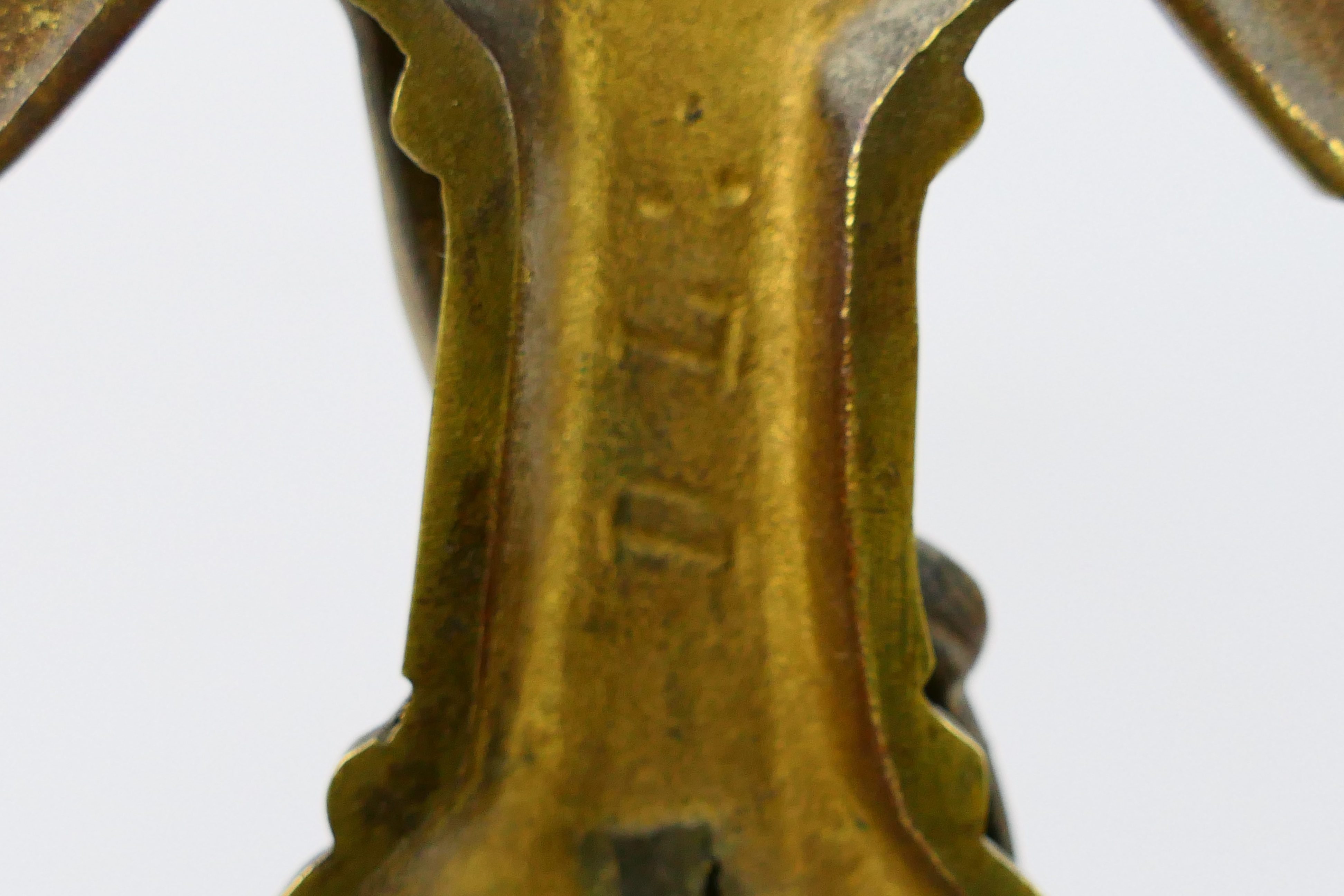 A brass crucifix. 48 cm (h). Appears in good condition, although, has some dust. - Image 9 of 10