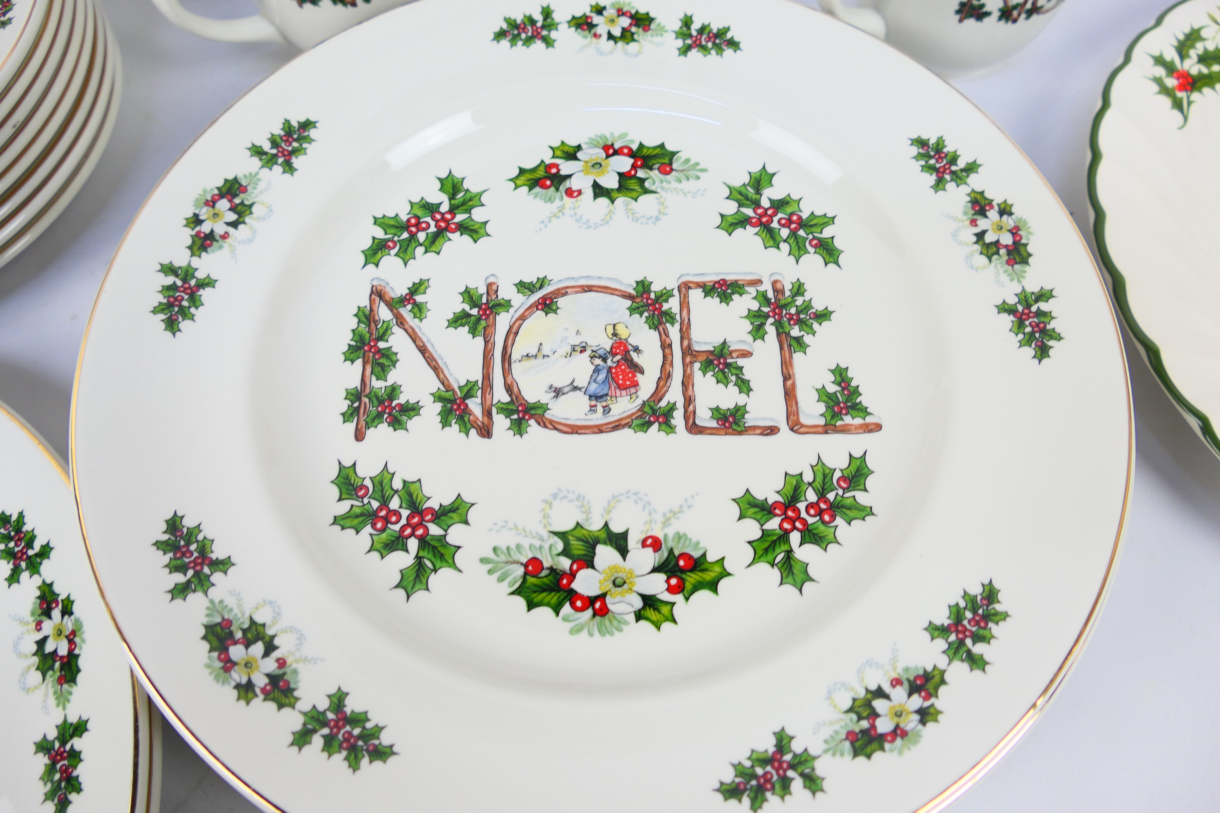 Noel By Wood and Sons, Baratts - A Noel ceramic tea service with holly patterns - Lot includes cups, - Image 5 of 7