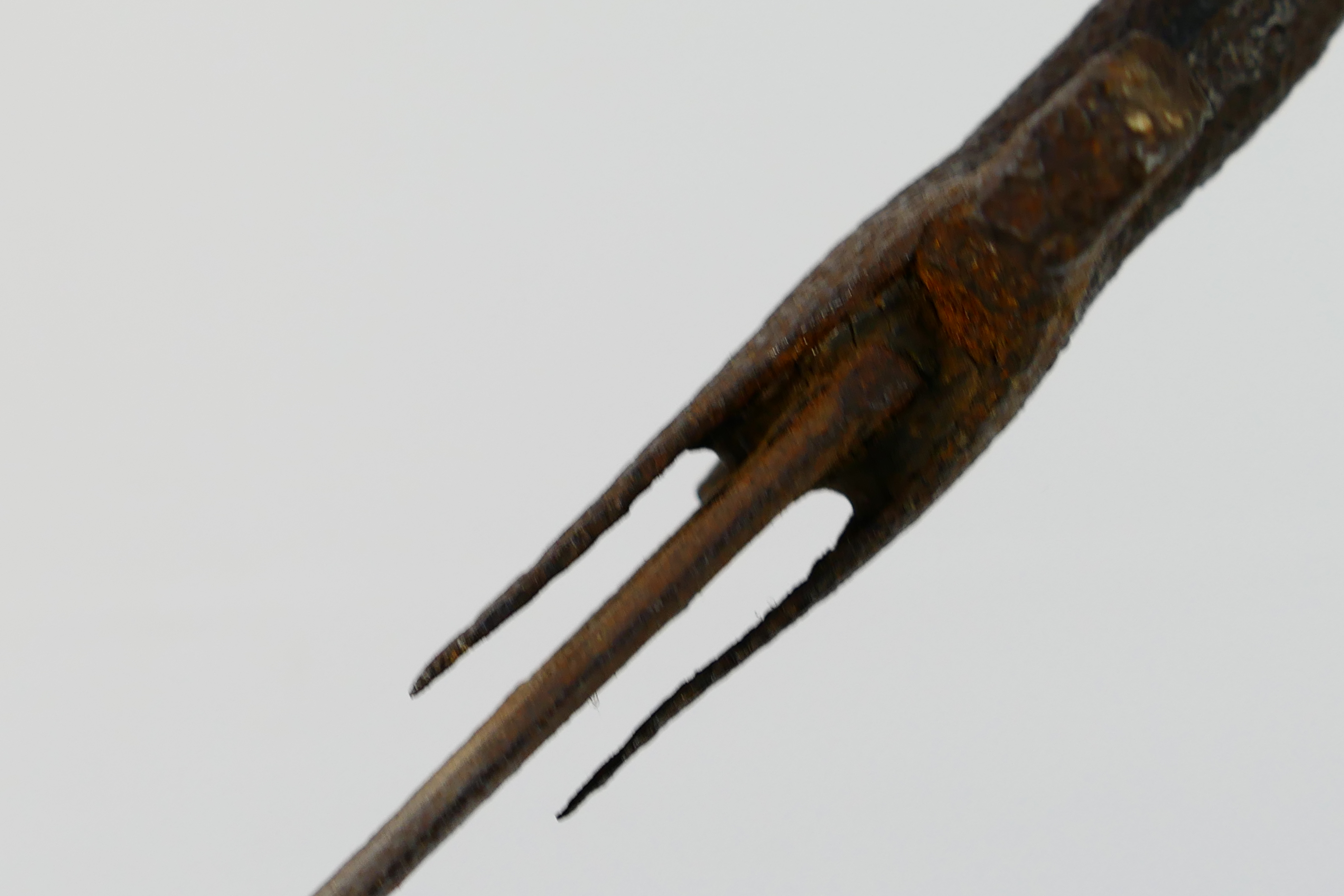 An talwar type sword, 71 cm (l) curved b - Image 6 of 10