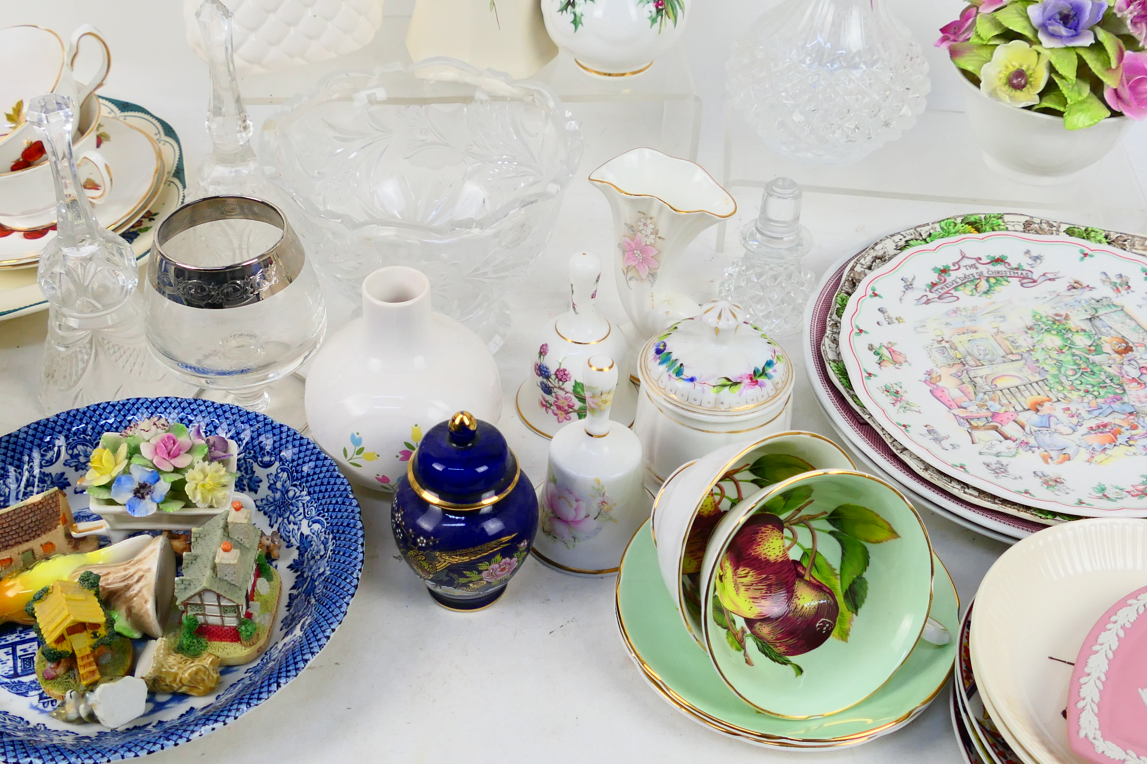 Mixed ceramics and glassware to include - Image 4 of 6