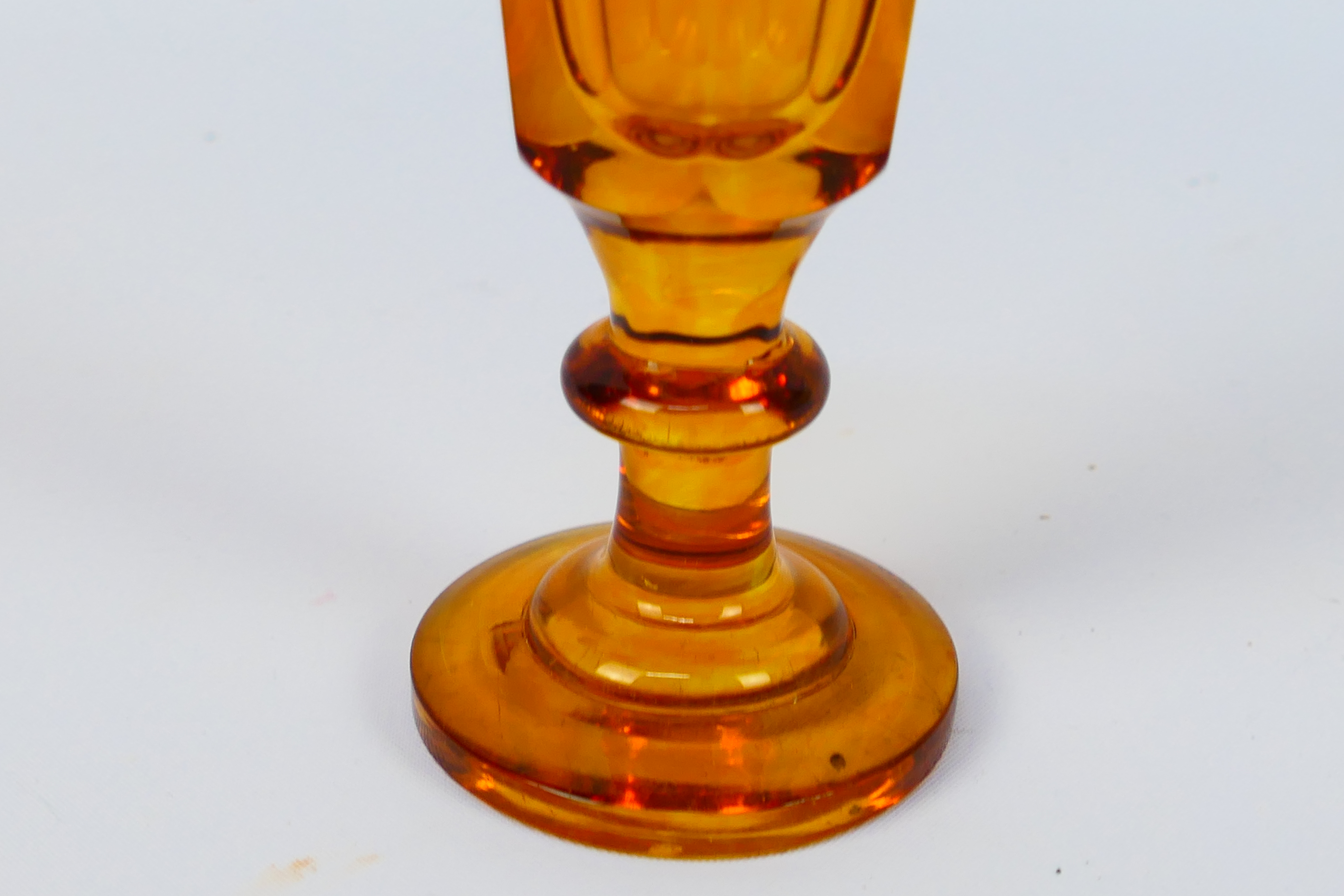 A Toastmaster's firing glass, the amber - Image 3 of 4