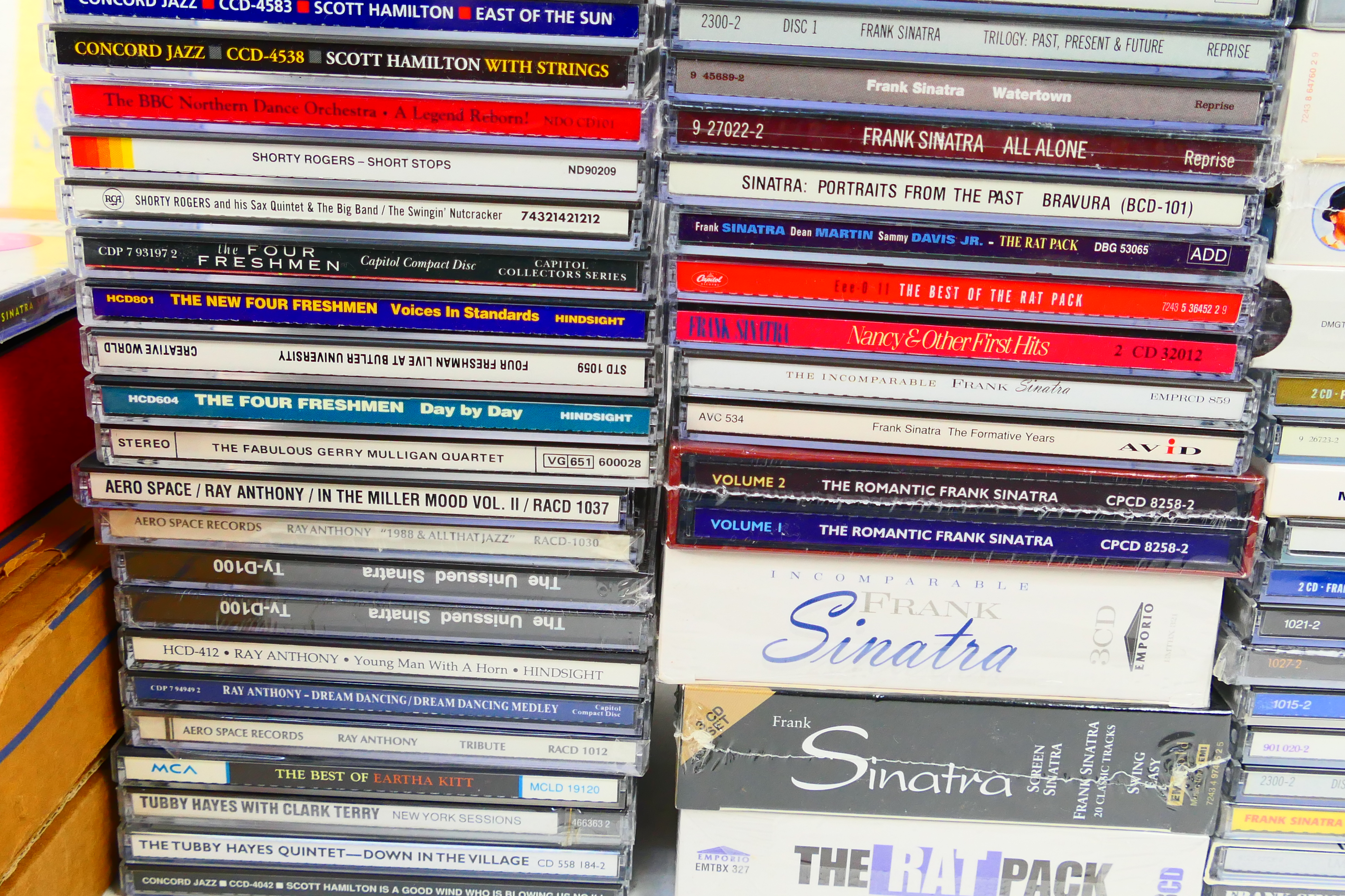 A large quantity of compact discs, predo - Image 6 of 11