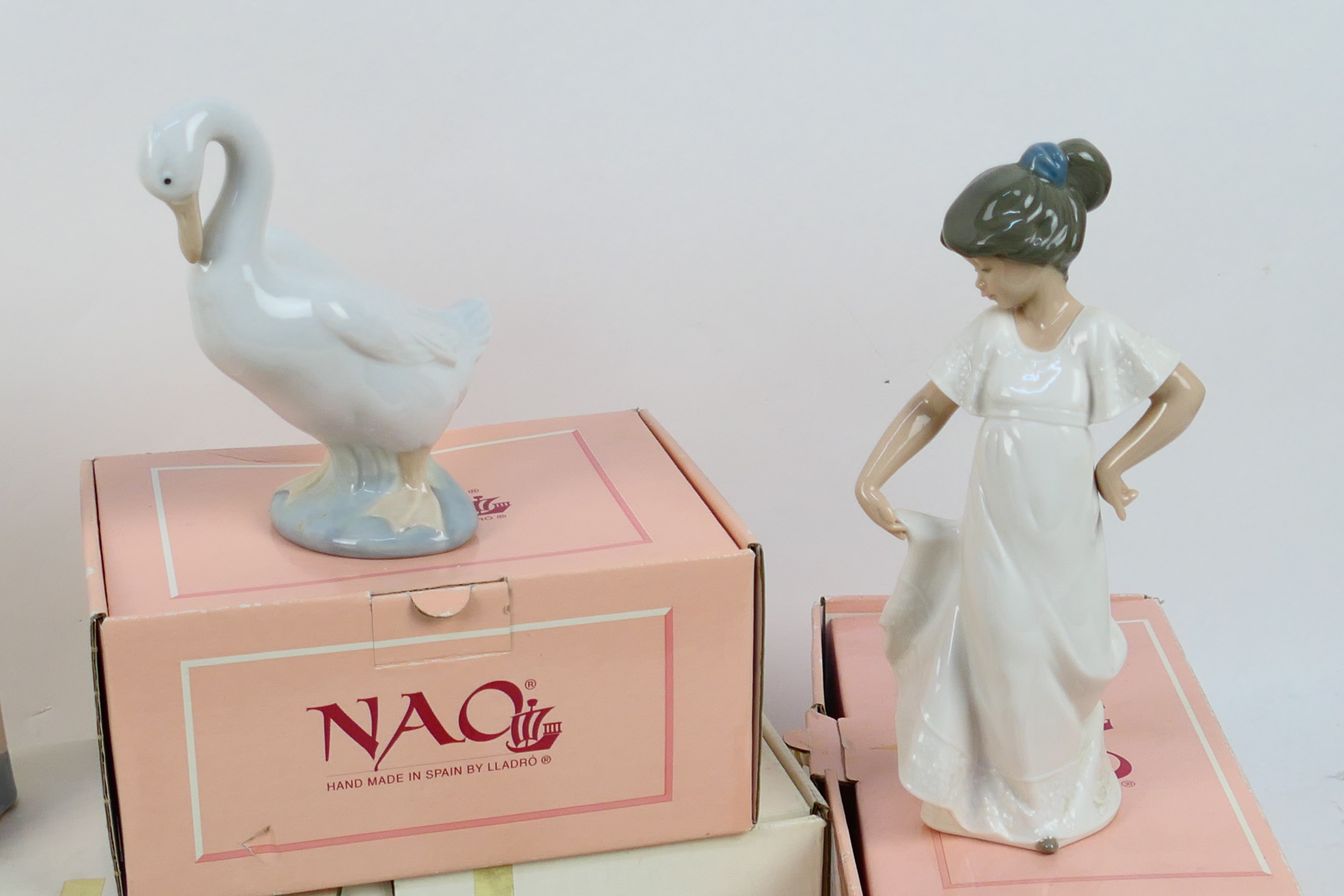 A collection of Nao figures, part boxed, - Image 5 of 5