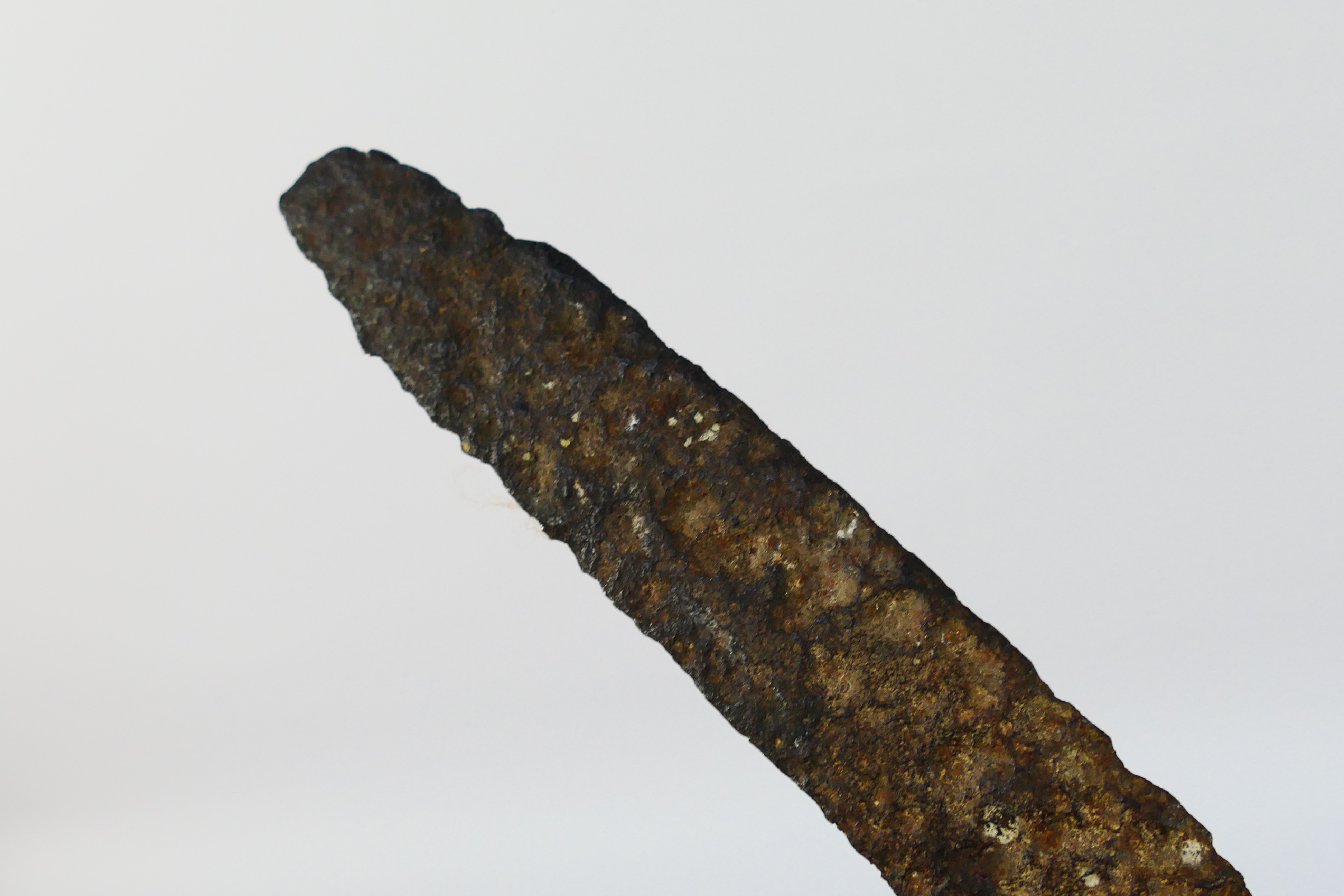 An talwar type sword, 71 cm (l) curved b - Image 10 of 10