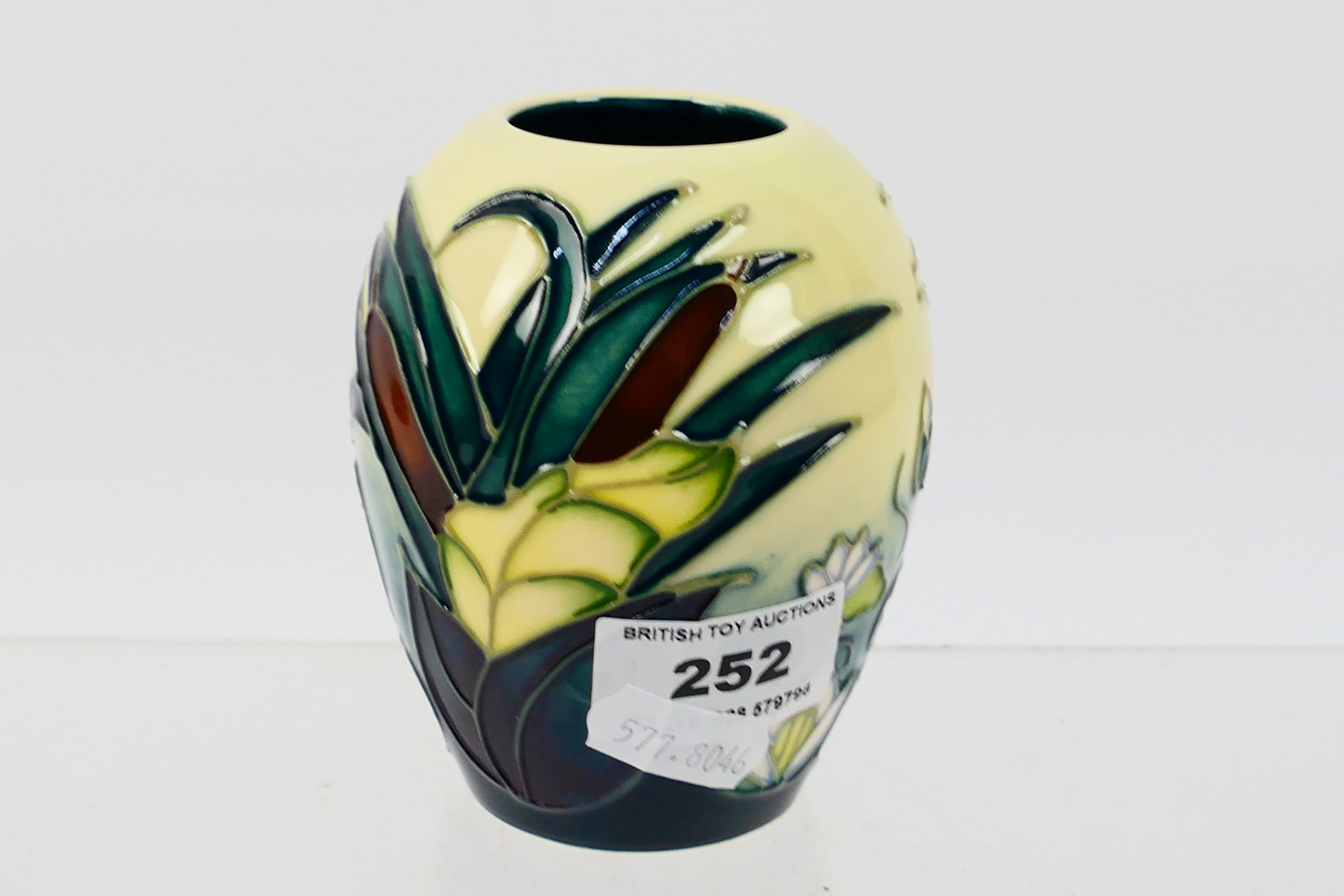 Moorcroft - A Moorcroft Pottery vase dec - Image 3 of 7