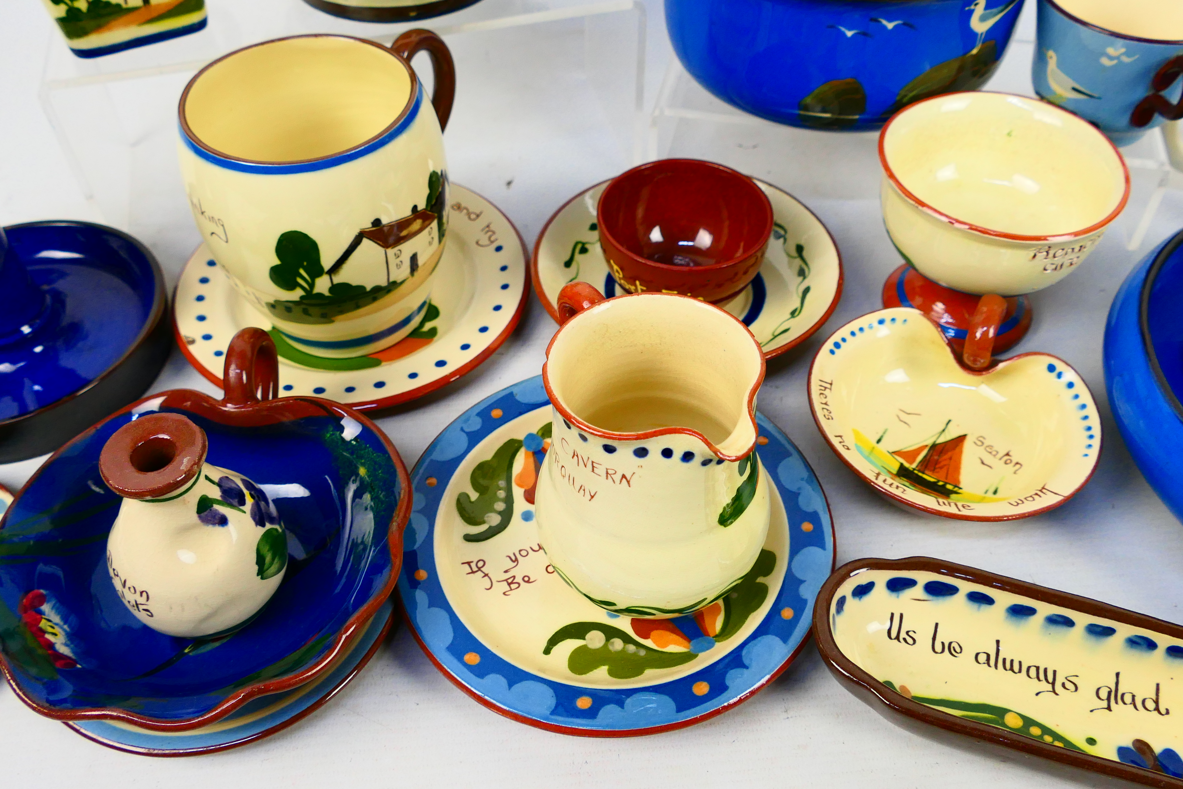 A collection of Torquay pottery wares to - Image 4 of 8