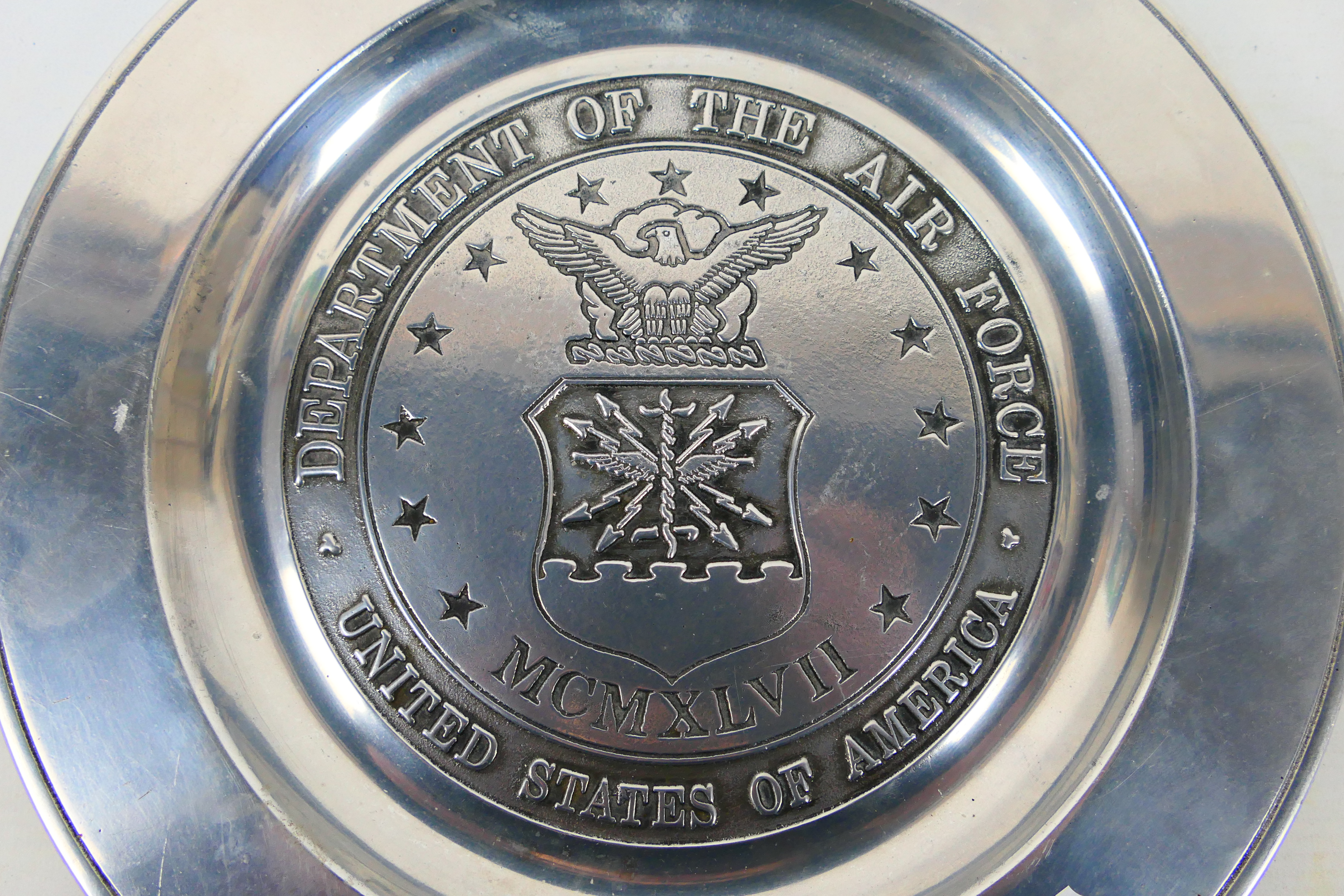 A vintage United States of America Department Of The Air Force polished pewter dish by Wilton, - Image 2 of 4