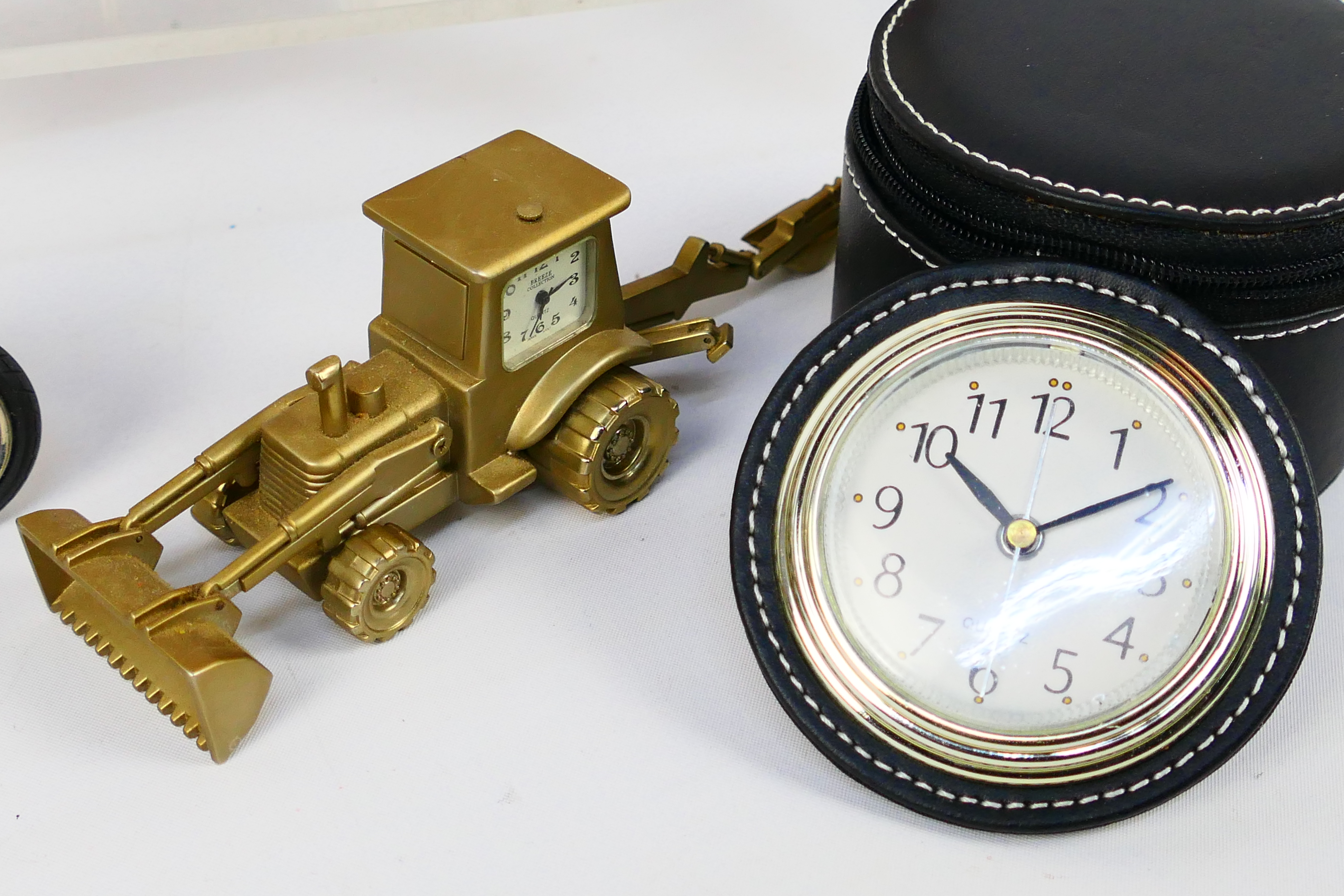 A collection of clocks, predominantly transport related novelty examples. - Image 5 of 5