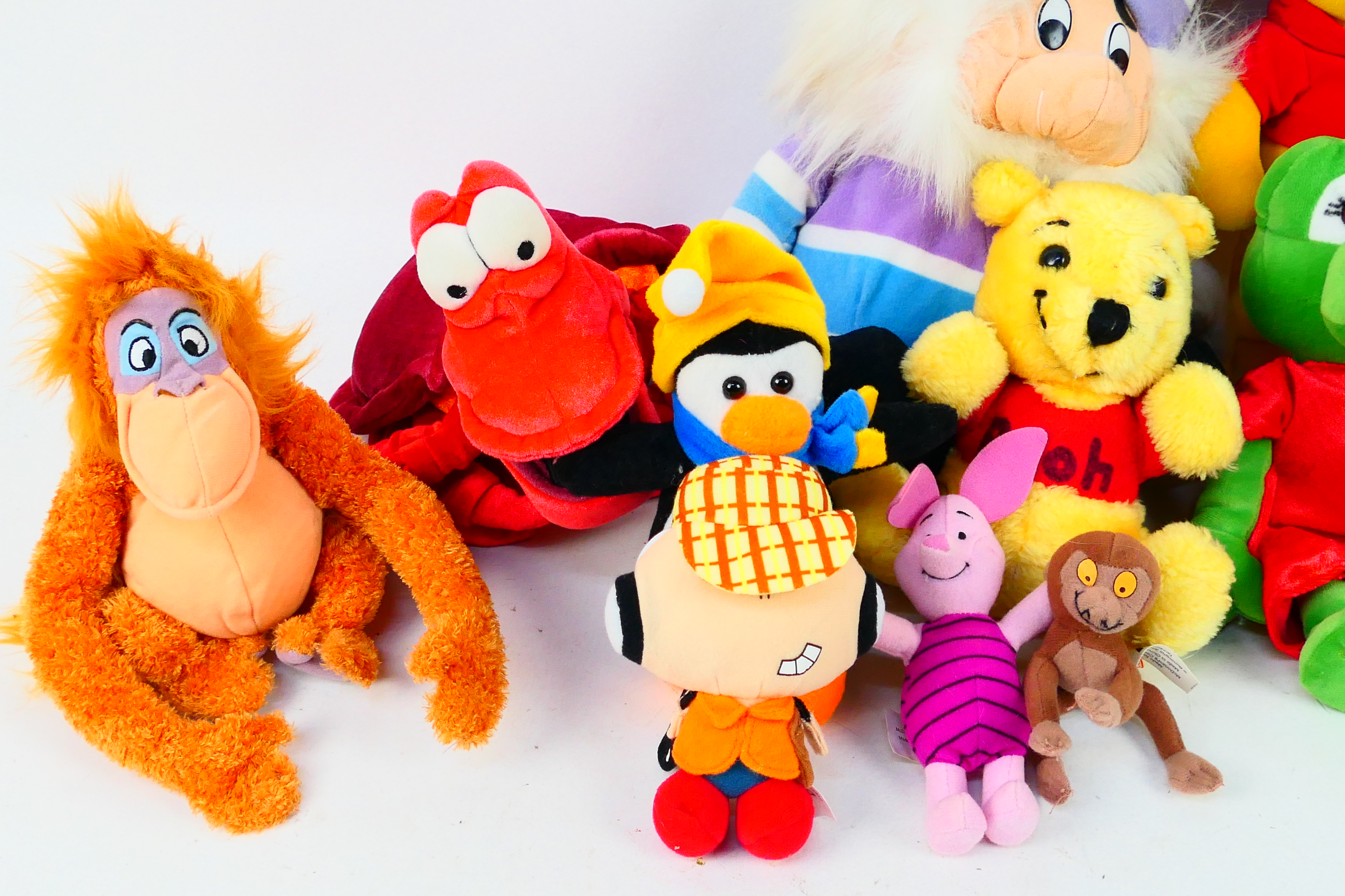 Plush Toys - Winnie the Pooh - Piglet - - Image 2 of 4