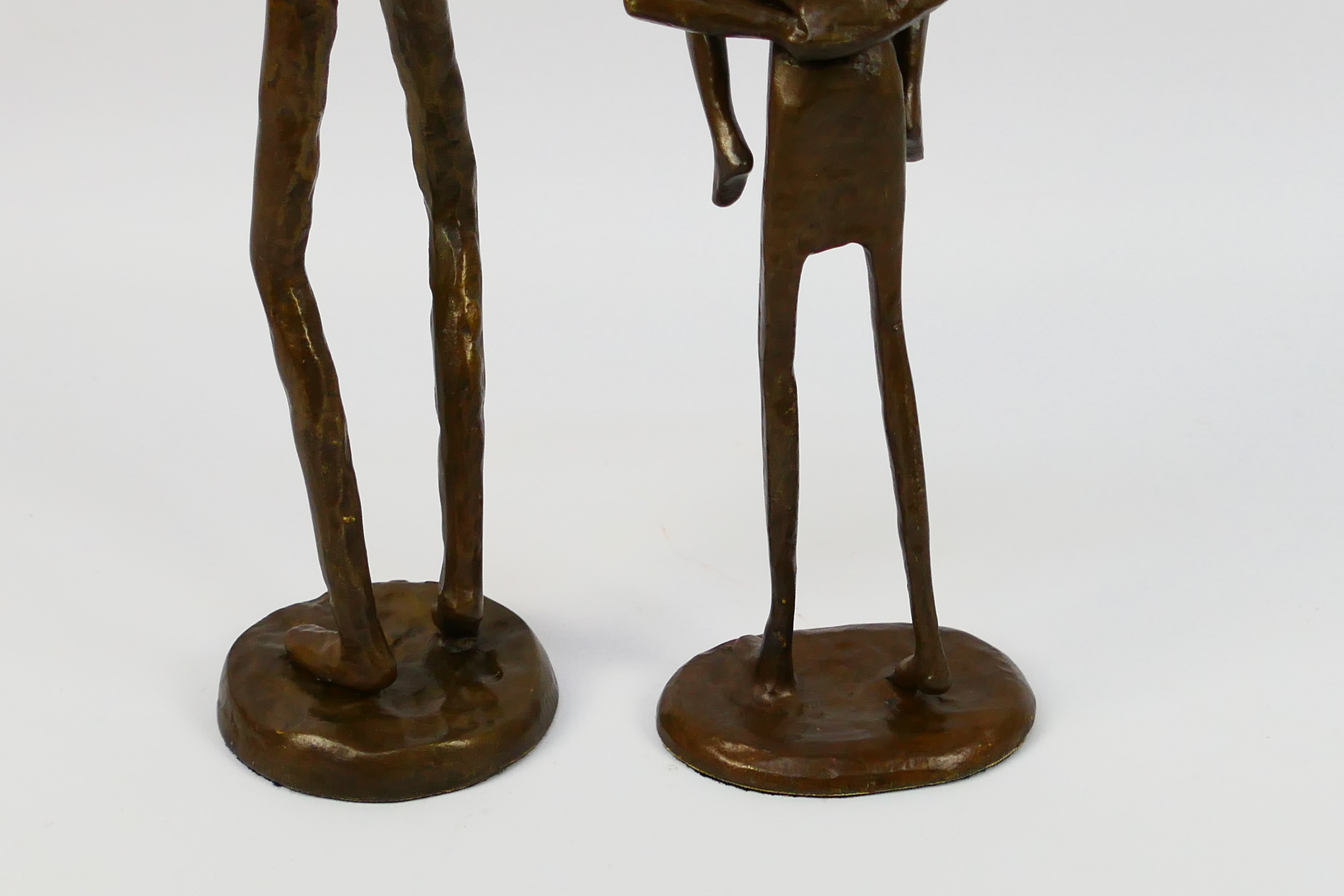 A pair of bronze figures / groups, unsigned, largest approximately 28 cm (h). [2]. - Image 7 of 7