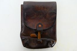 A World War One period British army leather pouch, 17 cm x 13 cm.