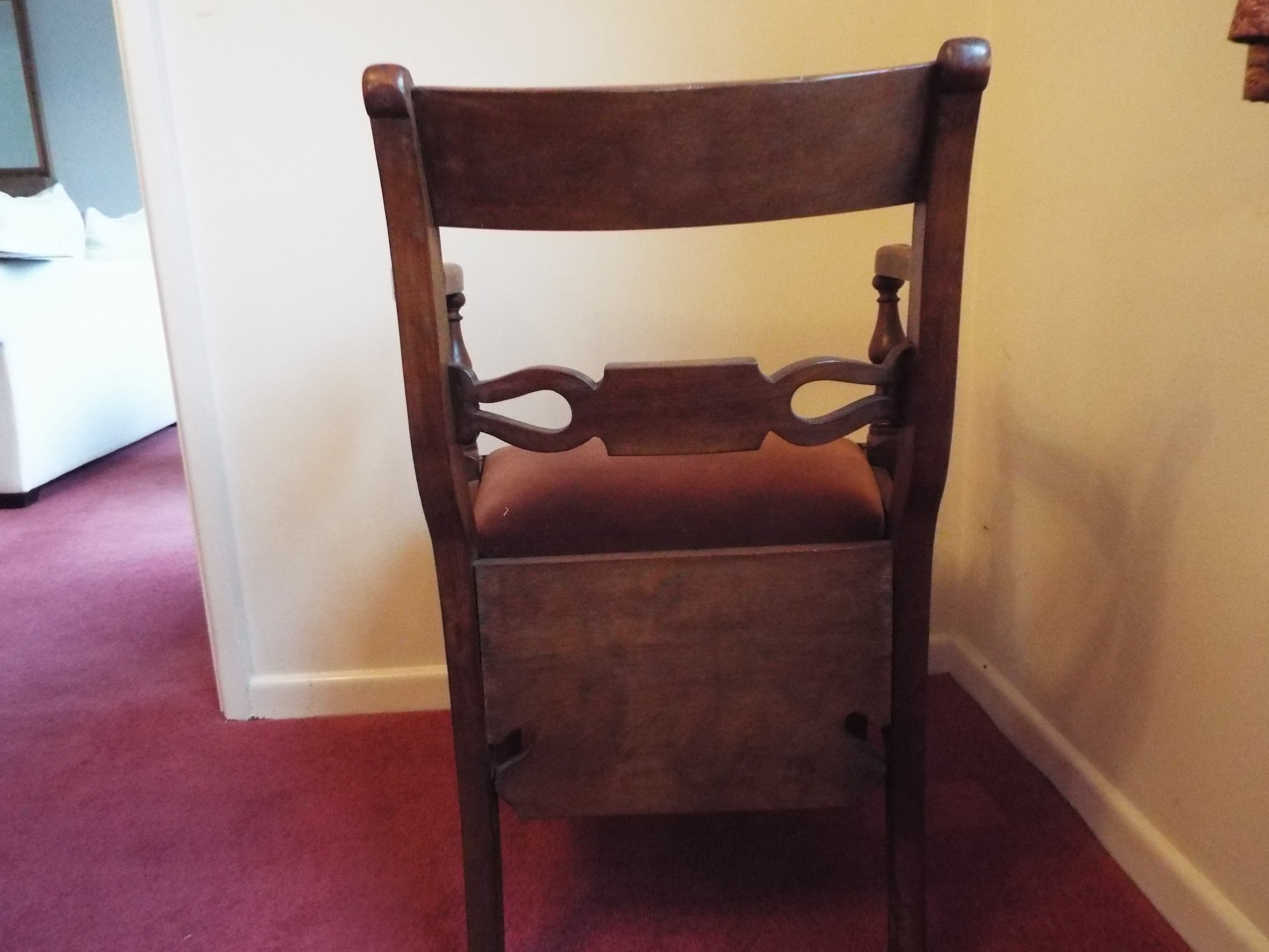 A 18th century commode as illustrated (Important: the successful bidder MUST contact Client - Image 3 of 4