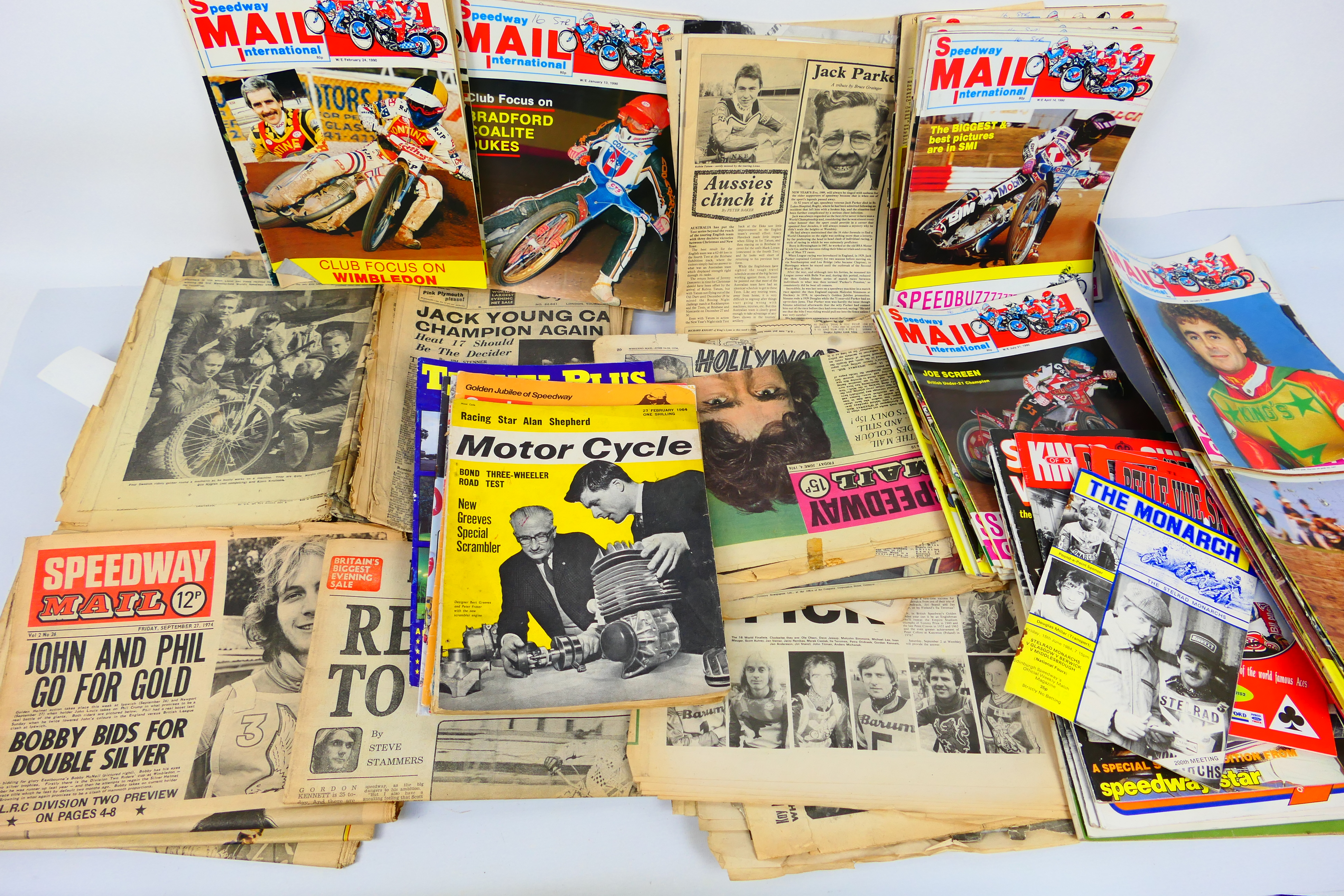 Speedway Interest - A collection of vintage speedway related magazines and ephemera,