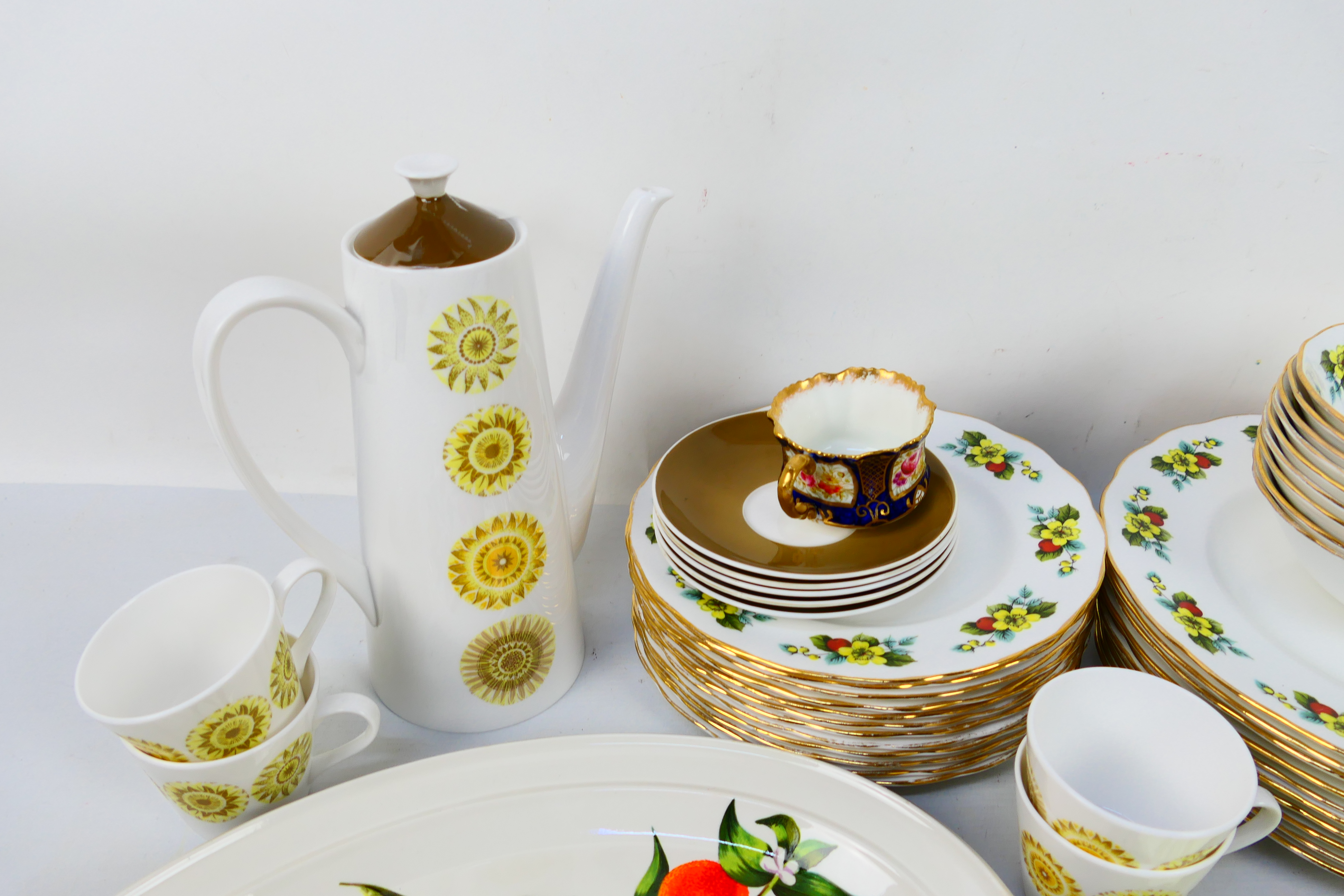 Ceramics to include Royal Tuscan, Gainsborough China, Portmeirion and other. - Image 2 of 4