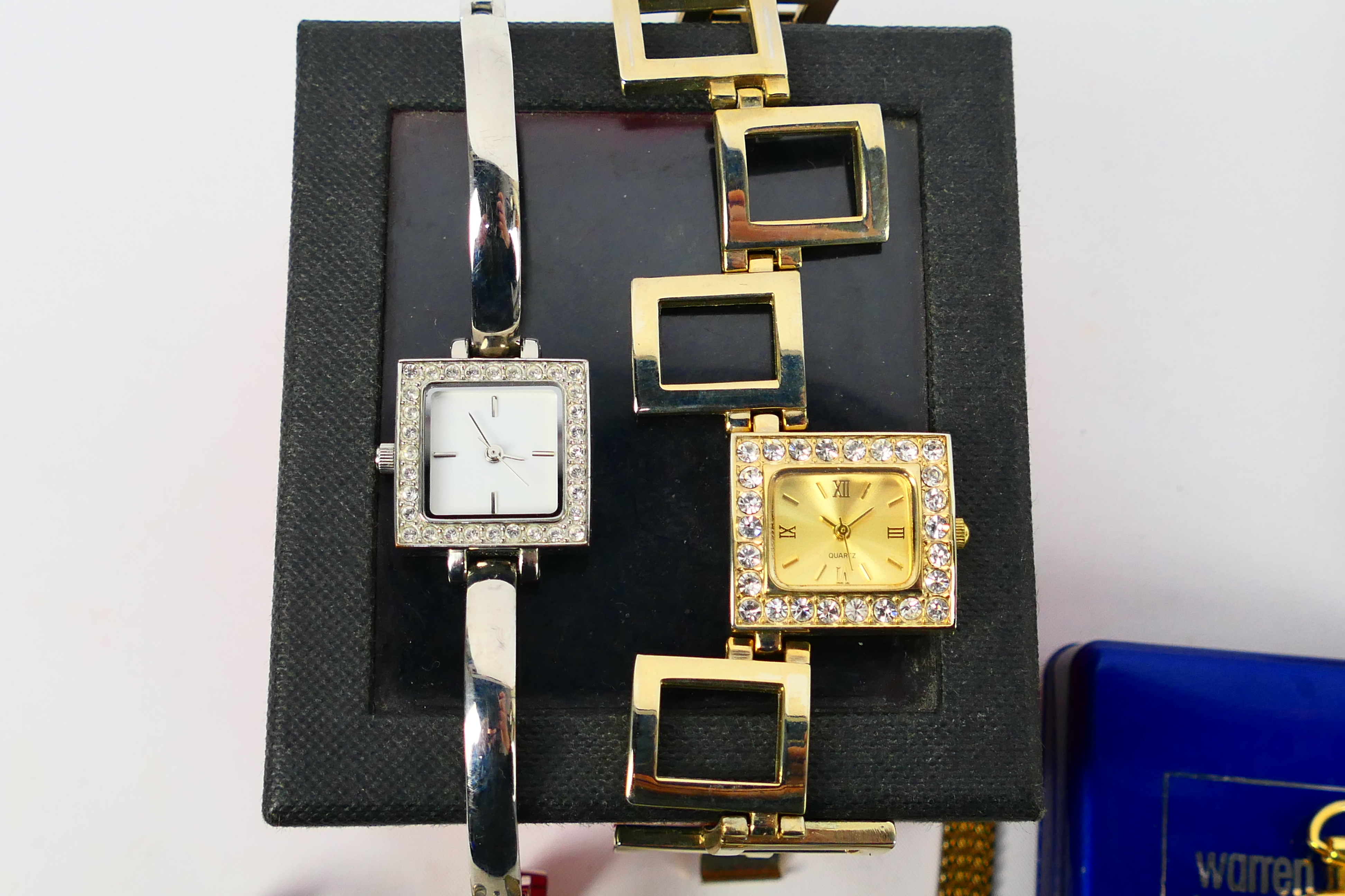 A collection of various wrist watches and similar. - Image 2 of 7