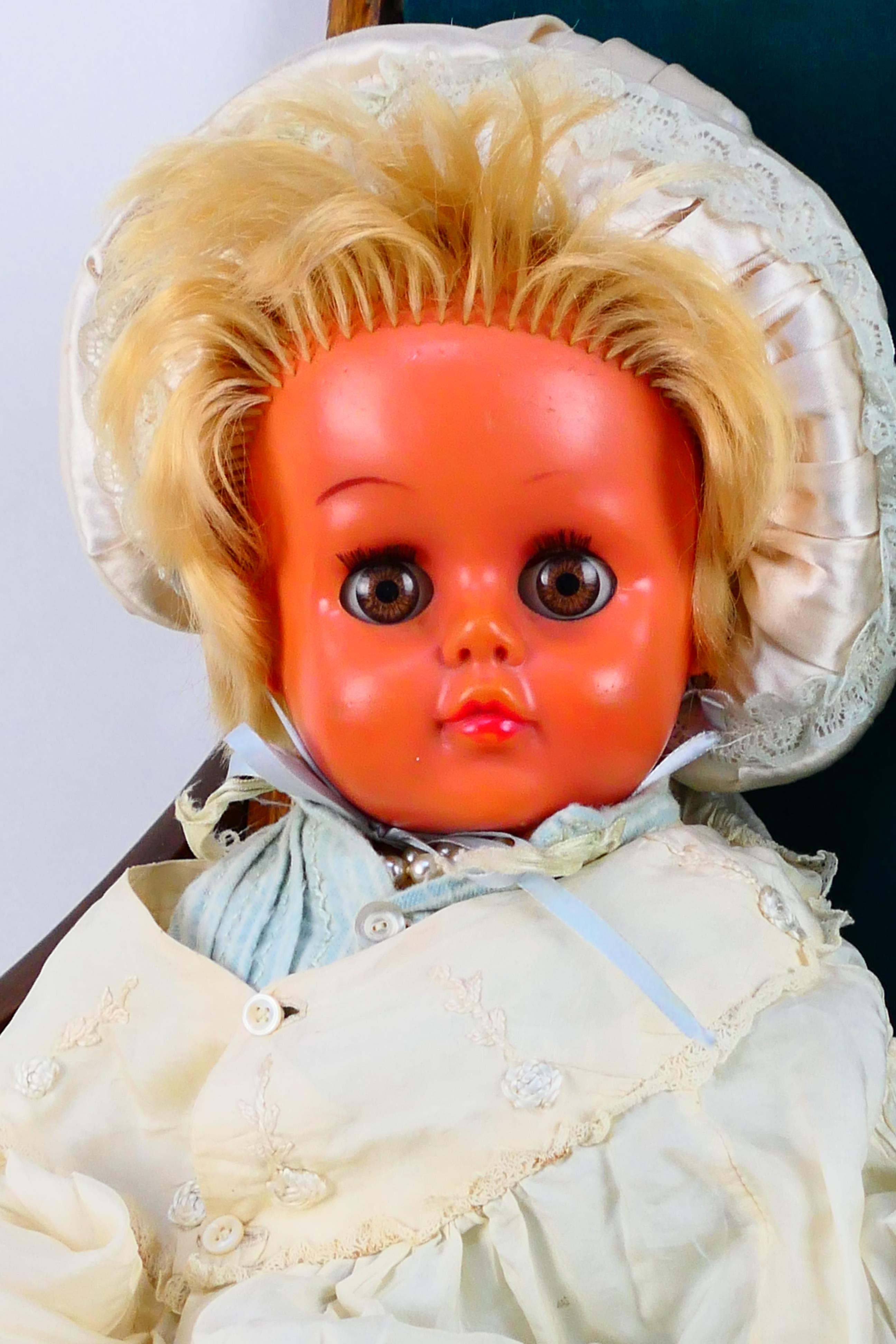 DTD - A vintage talking doll marked DTD made in Japan and 24 inches tall. - Image 2 of 2