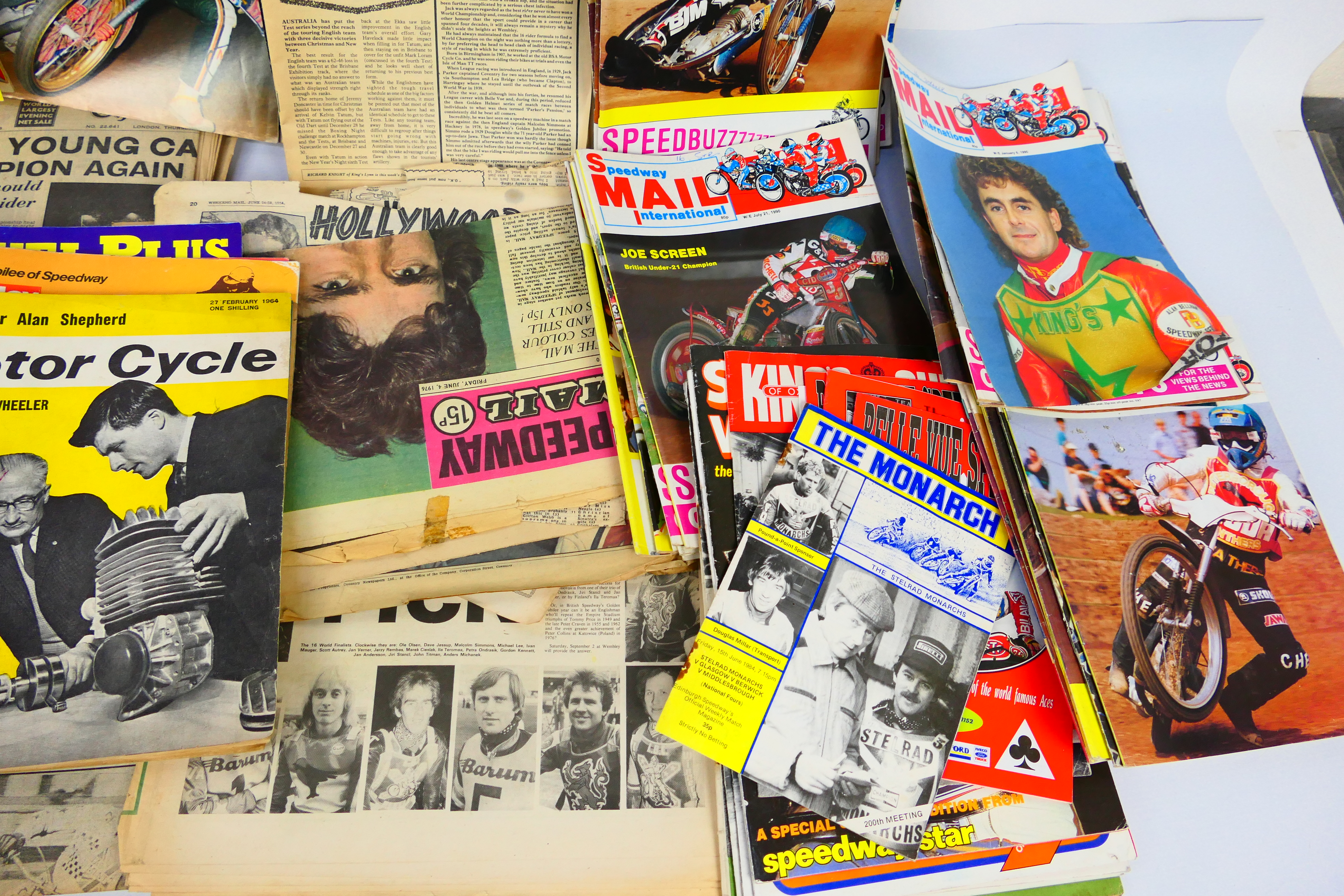 Speedway Interest - A collection of vintage speedway related magazines and ephemera, - Image 3 of 5