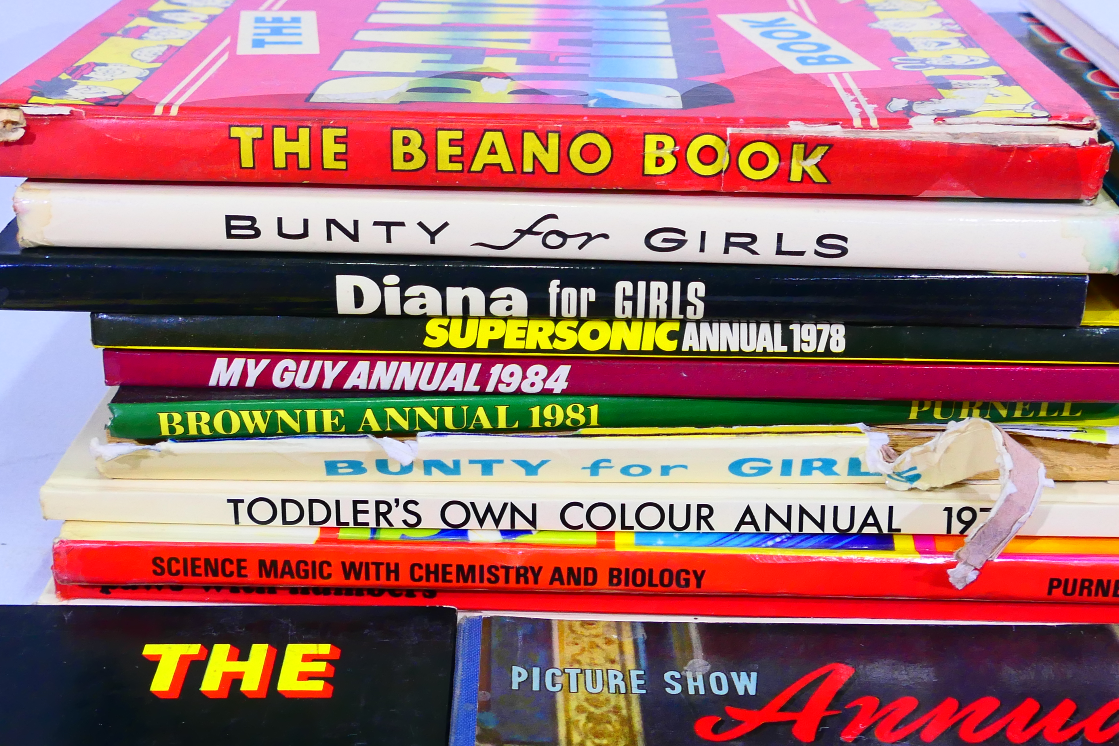 Books - Approx 30 Books, to Include book - Image 2 of 3