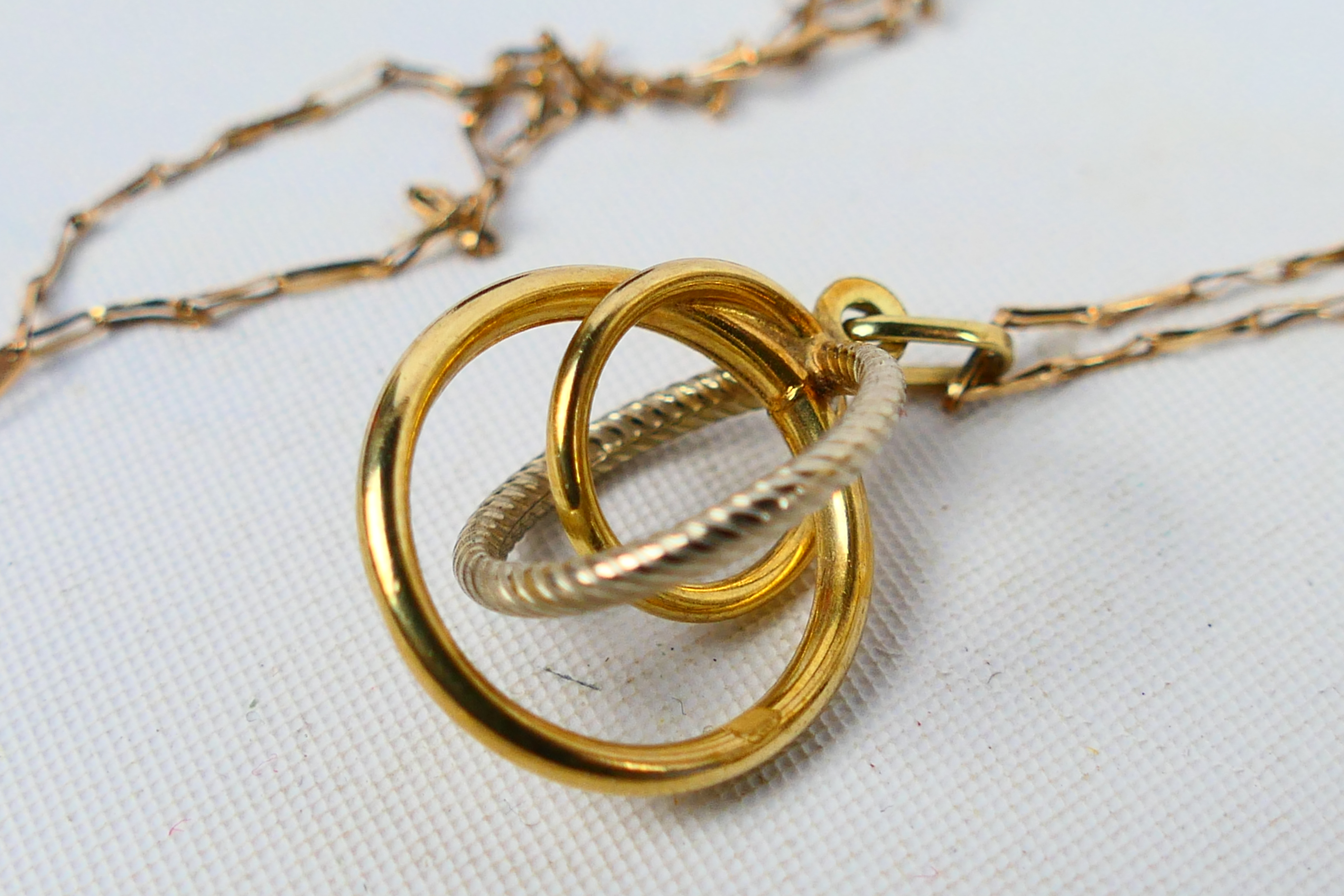 A 9ct yellow gold necklace, 56 cm (l), with pendant stamped 375, approximately 1.7 grams. - Image 3 of 4