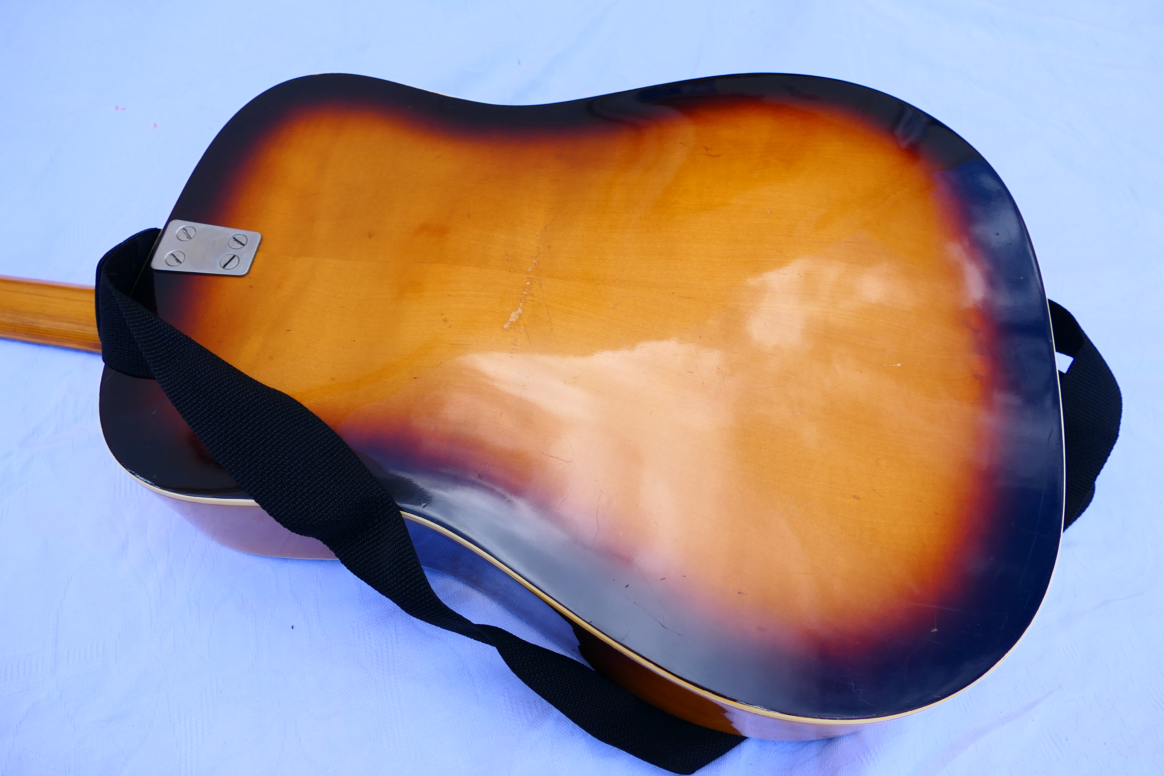 A German Framus acoustic guitar in fitted hard case, model 5/196, serial number 187**. - Image 10 of 11