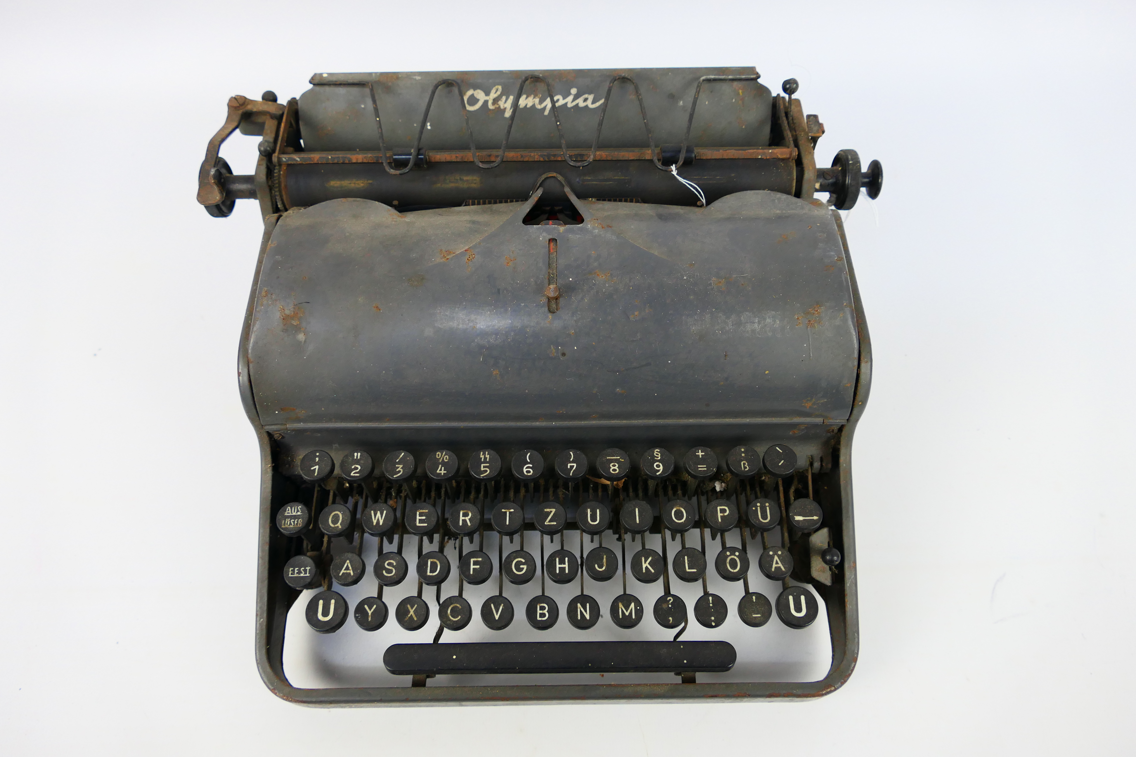 A World War Two (WW2 /WWII) German Olympia Robust portable typewriter,