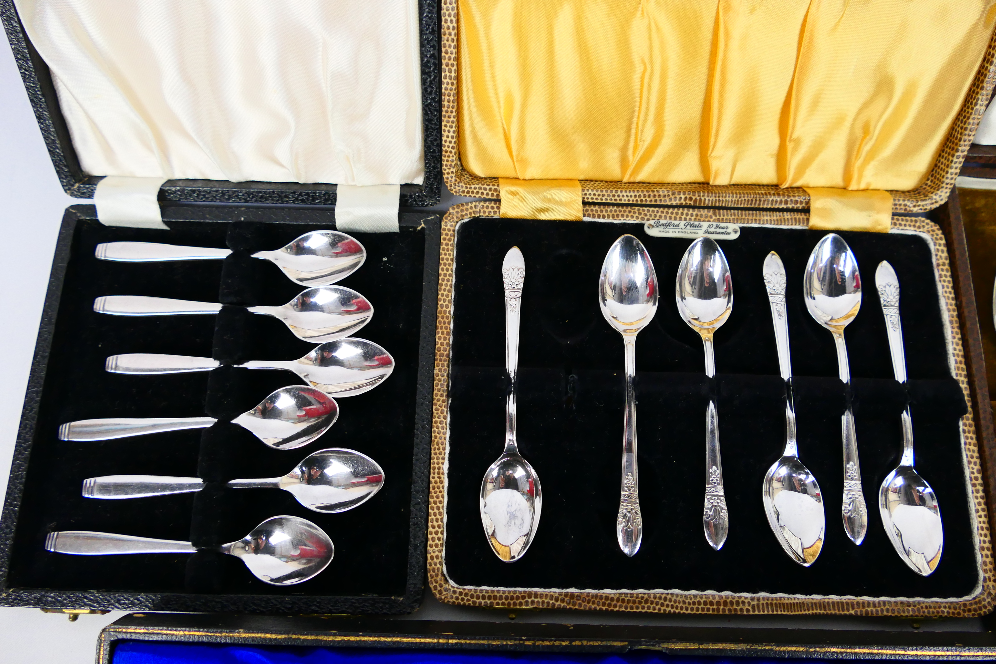 A collection of various silver plated ware including five boxed cutlery sets, - Image 3 of 9