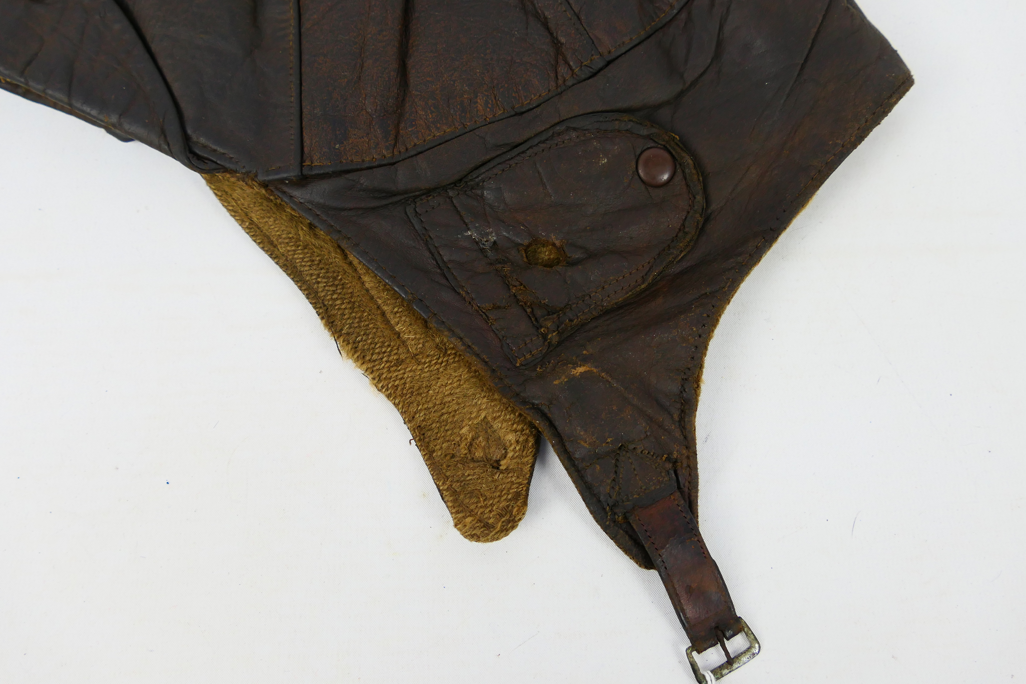 A World War One (WW1 / WWI) period leather flying helmet, RFC Mk1 style in brown leather, unmarked. - Image 3 of 10