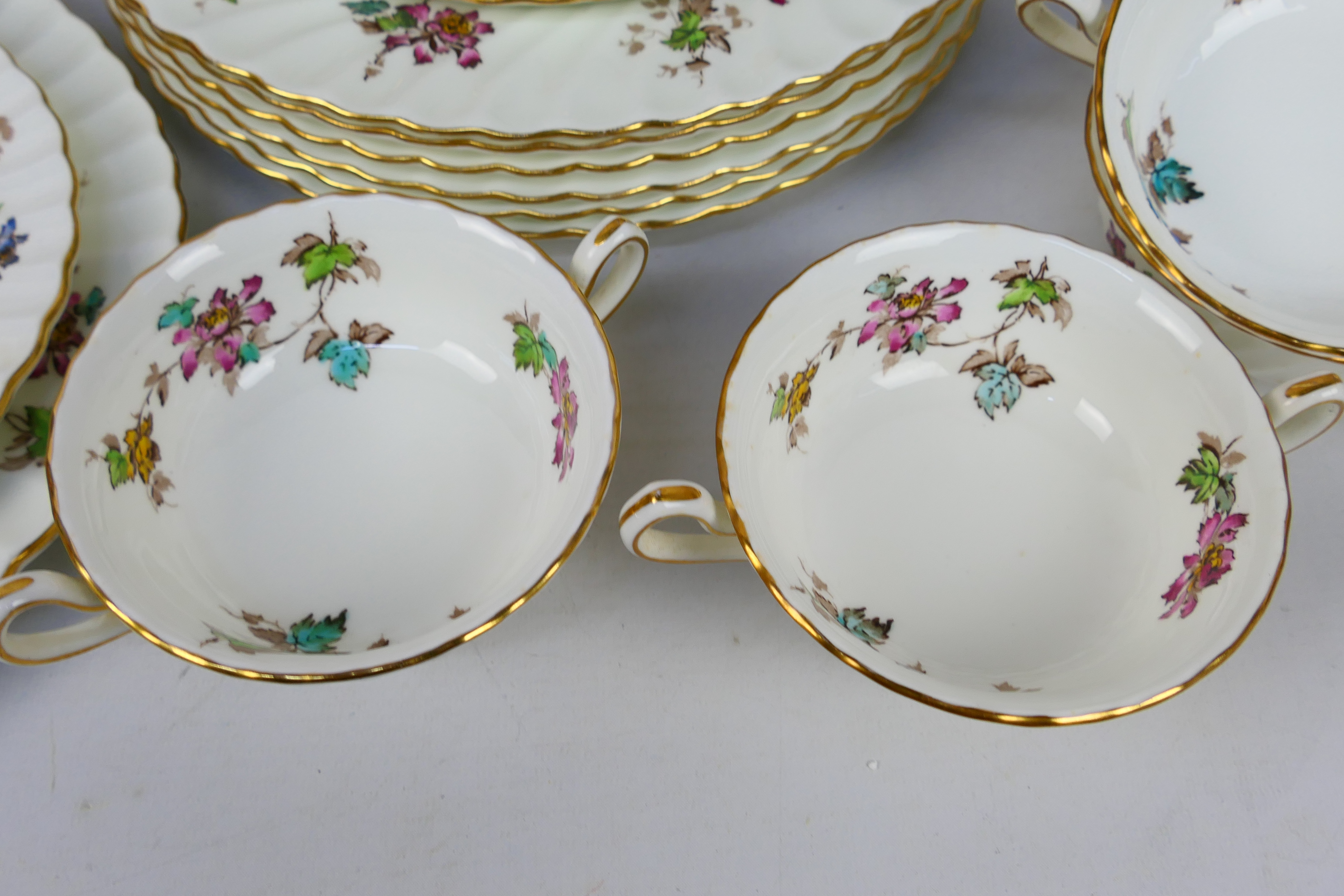 Minton - a dinner service decorated in the Vermont pattern comprising 34 pieces NOTE: THIS LOT IS - Image 7 of 9