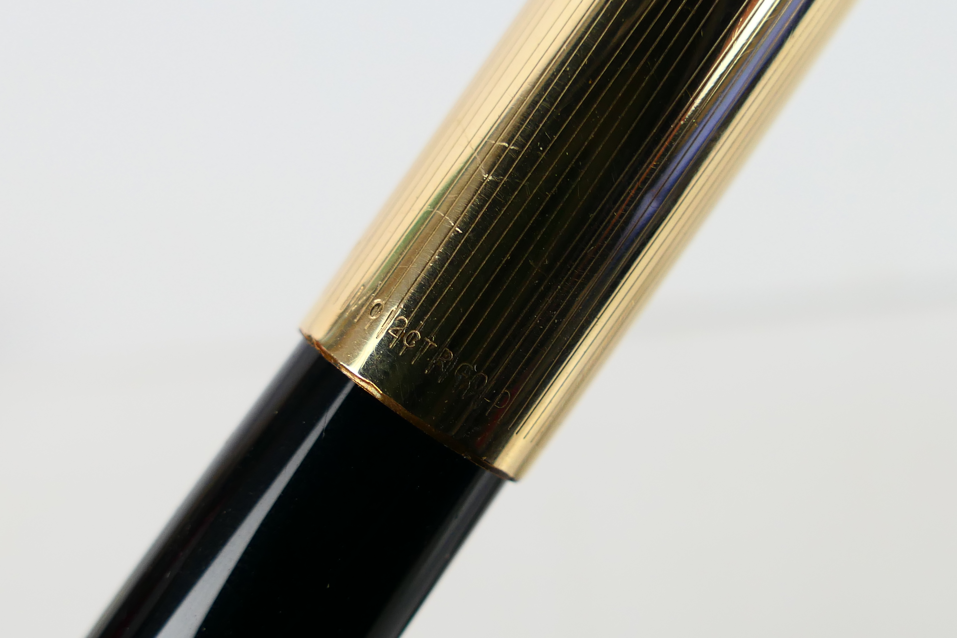 Two Parker fountain pens to include a Parker 51 with service receipt. - Image 4 of 6