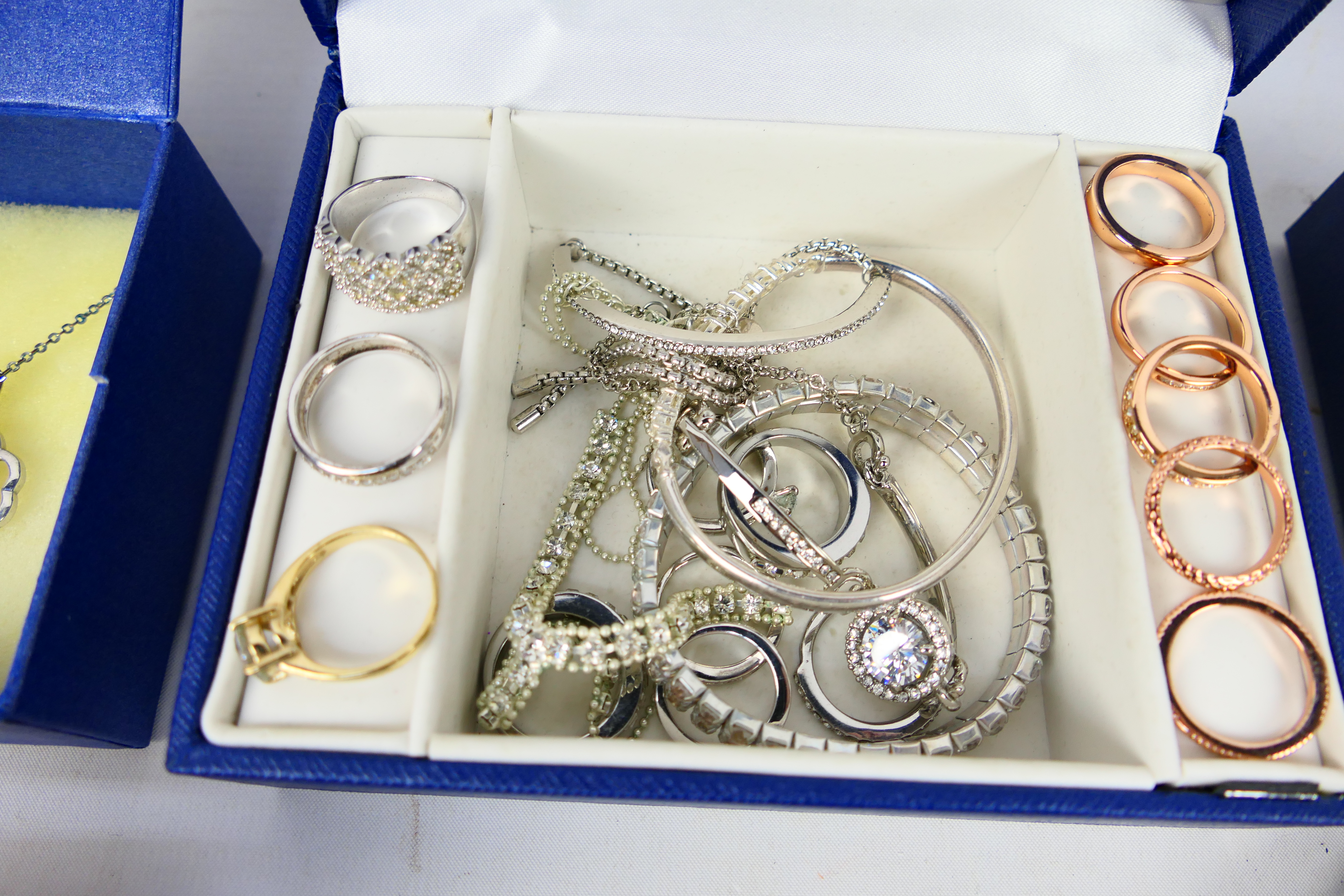 A collection of various costume jewellery to include necklaces, rings, bracelets and similar, - Image 2 of 8