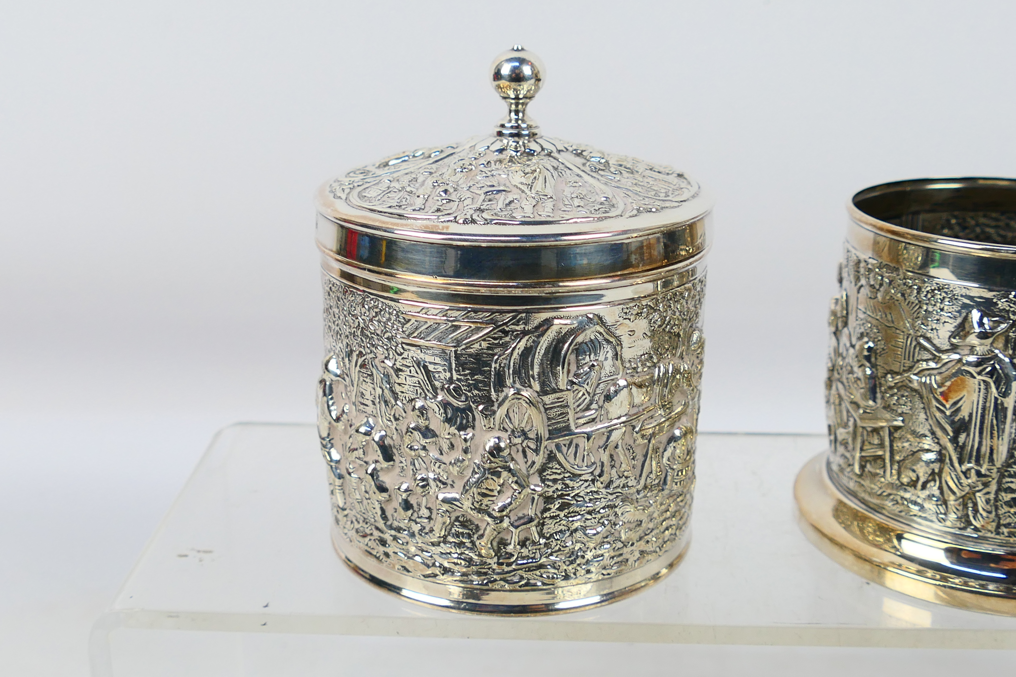 Three pieces of Dutch silverplate comprising cigarette box, - Image 2 of 12