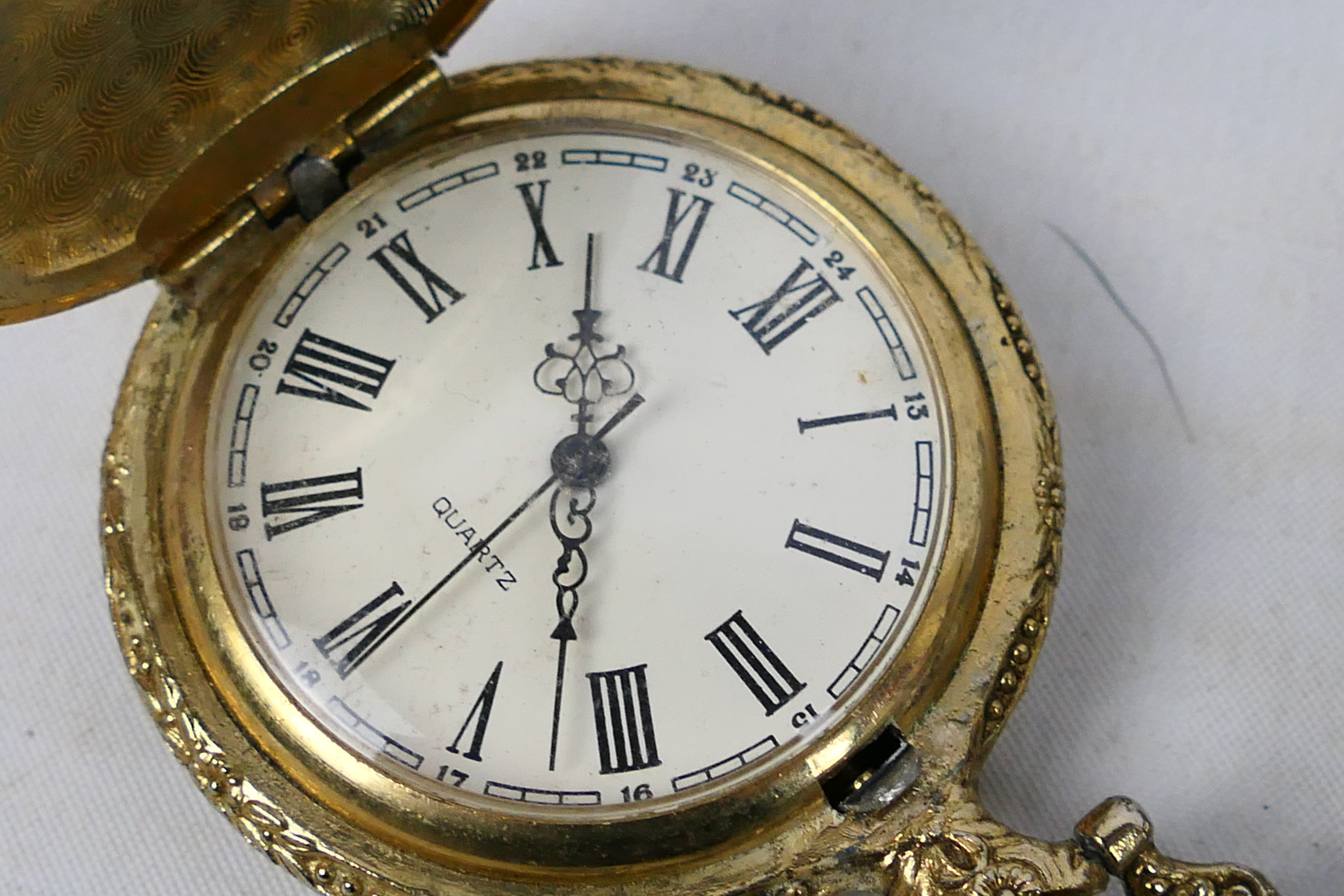 A collection or wrist watches and pocket watches. - Image 6 of 6