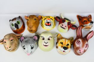 Animal Masks - Costume - An assortment of approximately 14 unboxed and unbranded plastic Animal