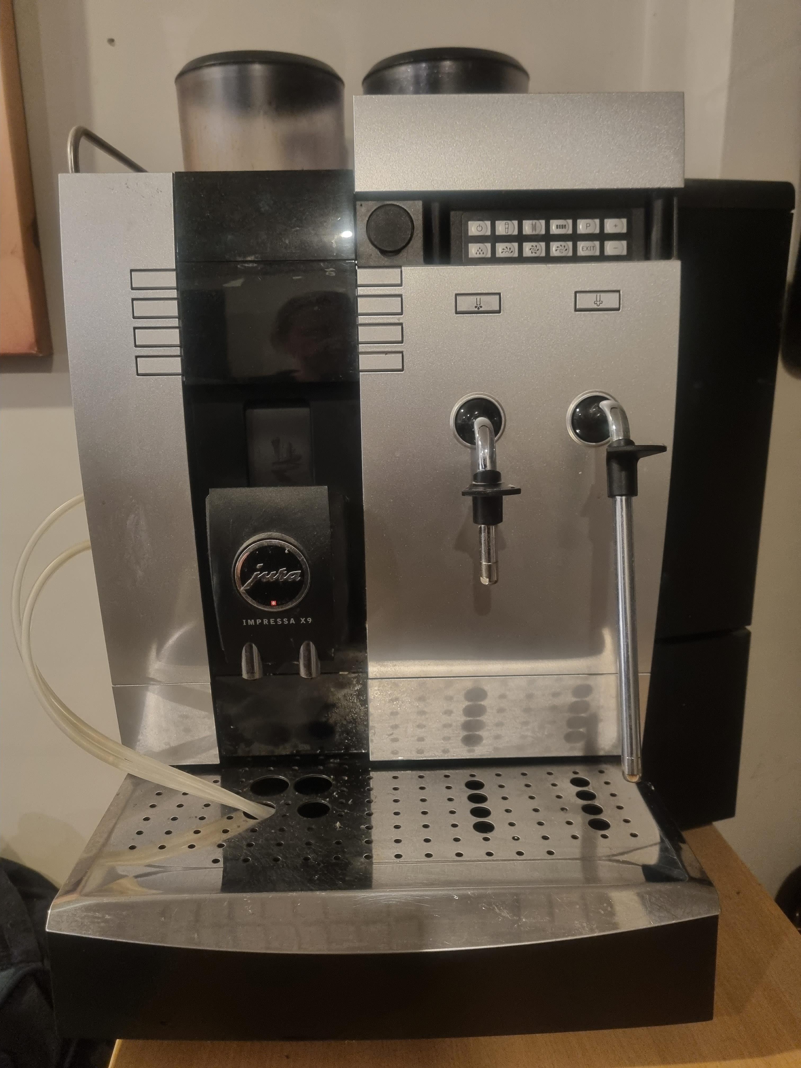 Jura Coffee Machine - Jura Bean - a Jura Impressa X9 coffee machine, - Image 8 of 11