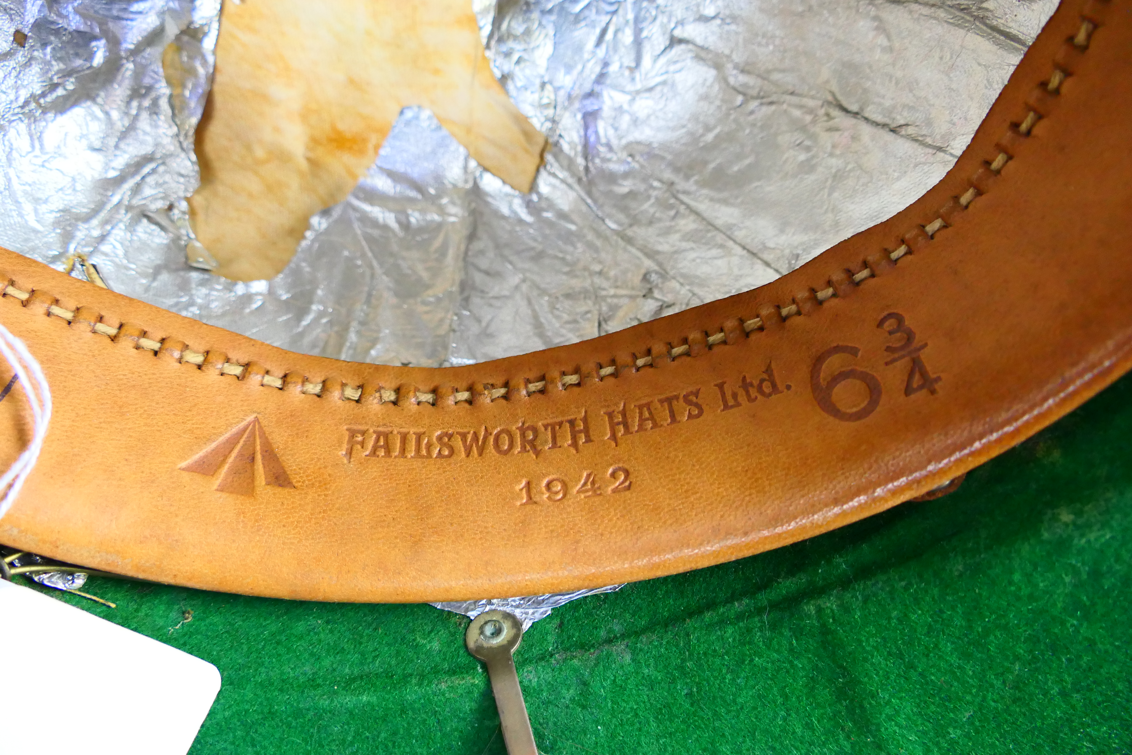 A World War Two (WWII) British Pith Helmet, dated 1942 and maker marked 'Failsworth Hats Ltd'. - Image 4 of 4